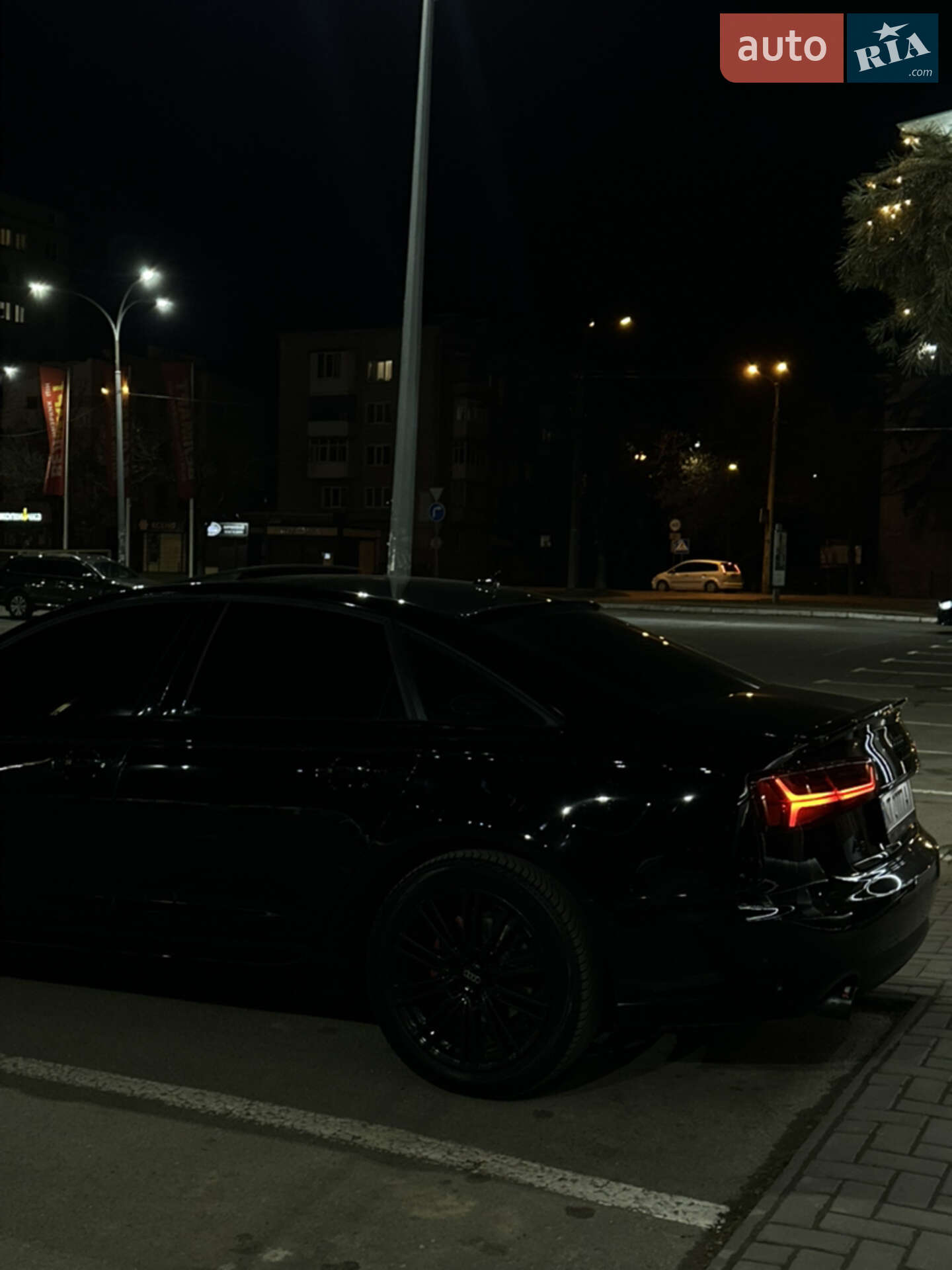 Audi A6 2013 VIN WAUGFAFC5DN106468 фото оголошення 3 з 5