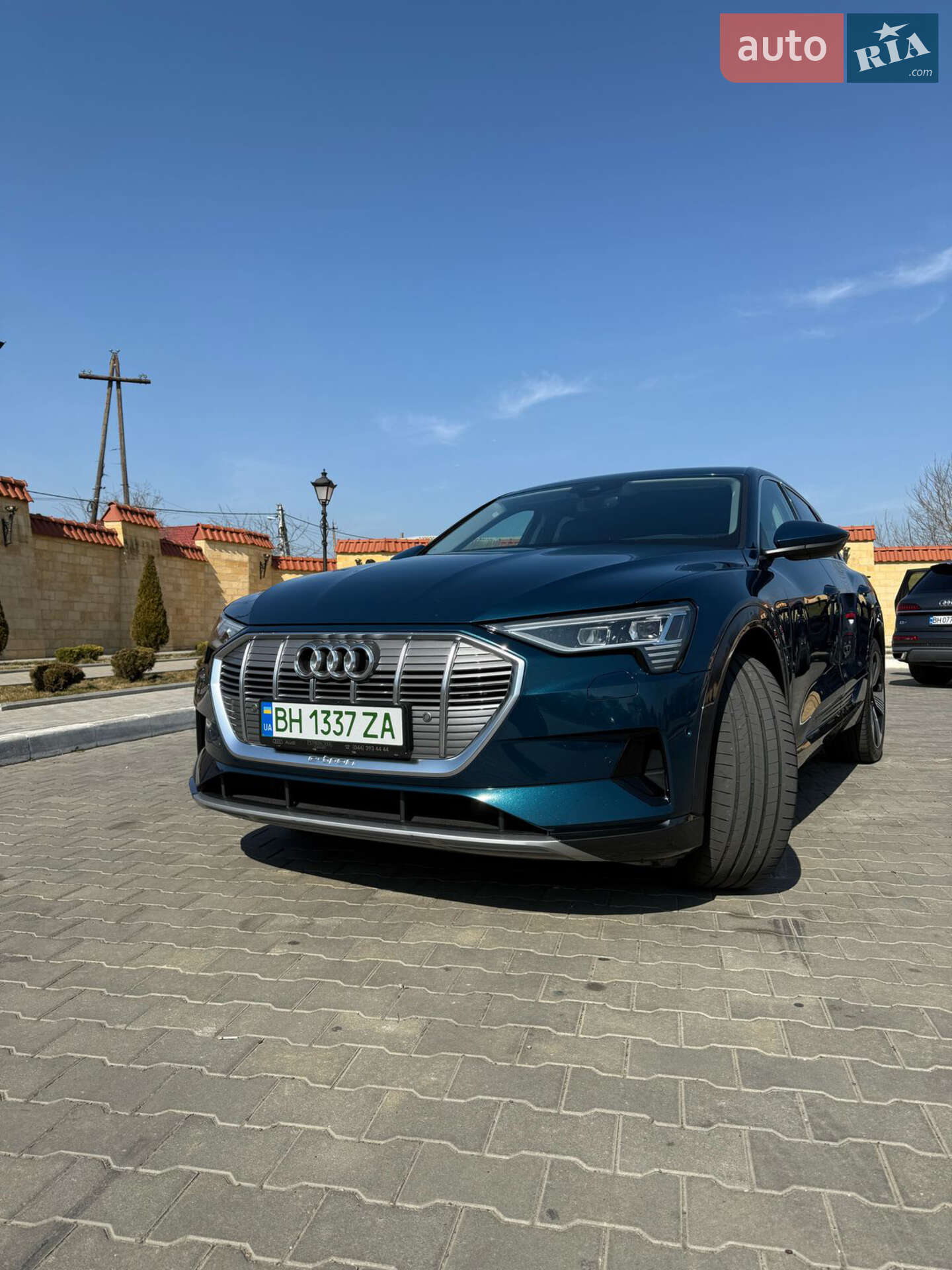 Audi e-tron 2021 VIN WAUZZZGE9MB042256 фото оголошення 13 з 37