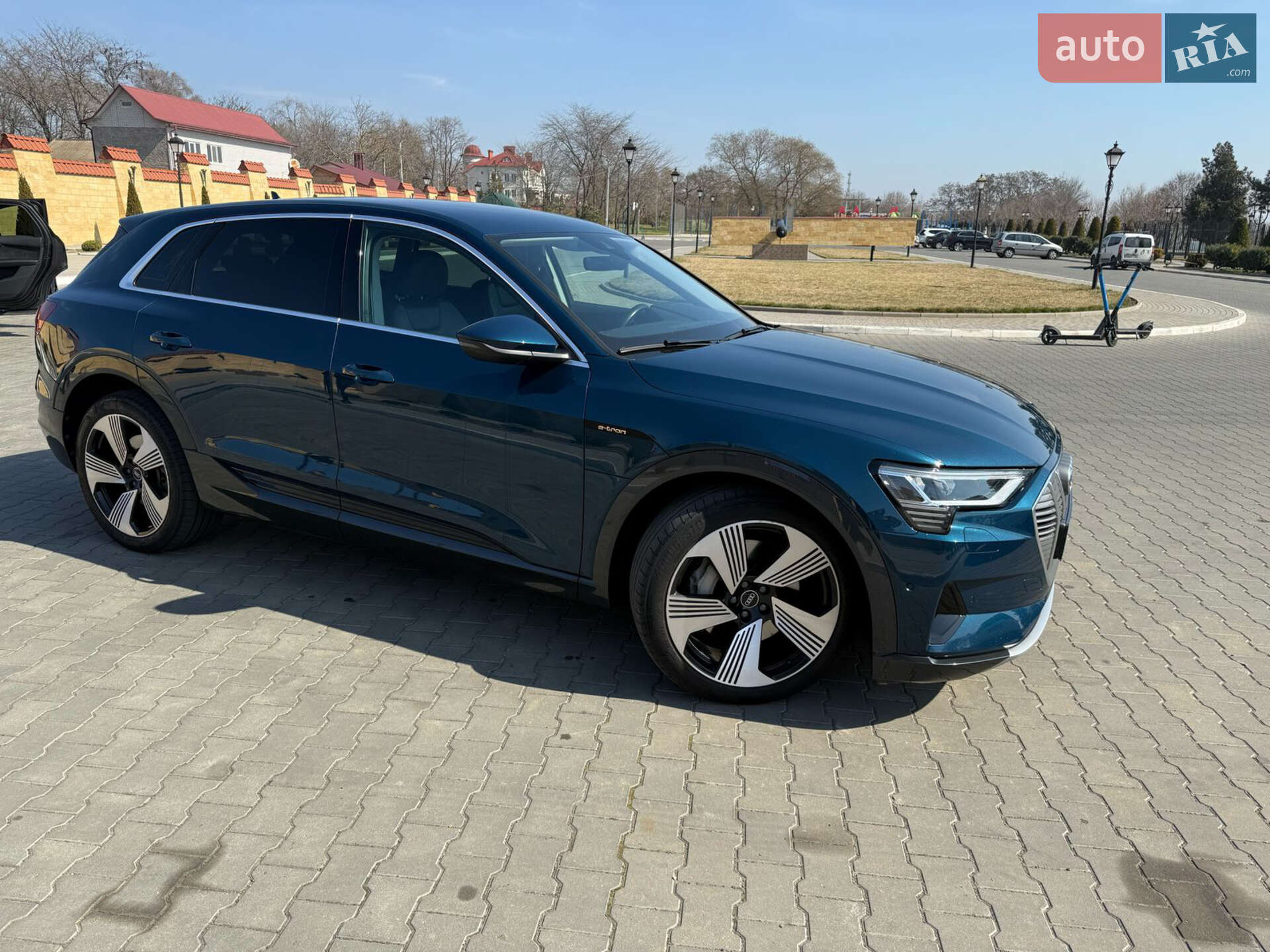 Audi e-tron 2021 VIN WAUZZZGE9MB042256 фото оголошення 19 з 37