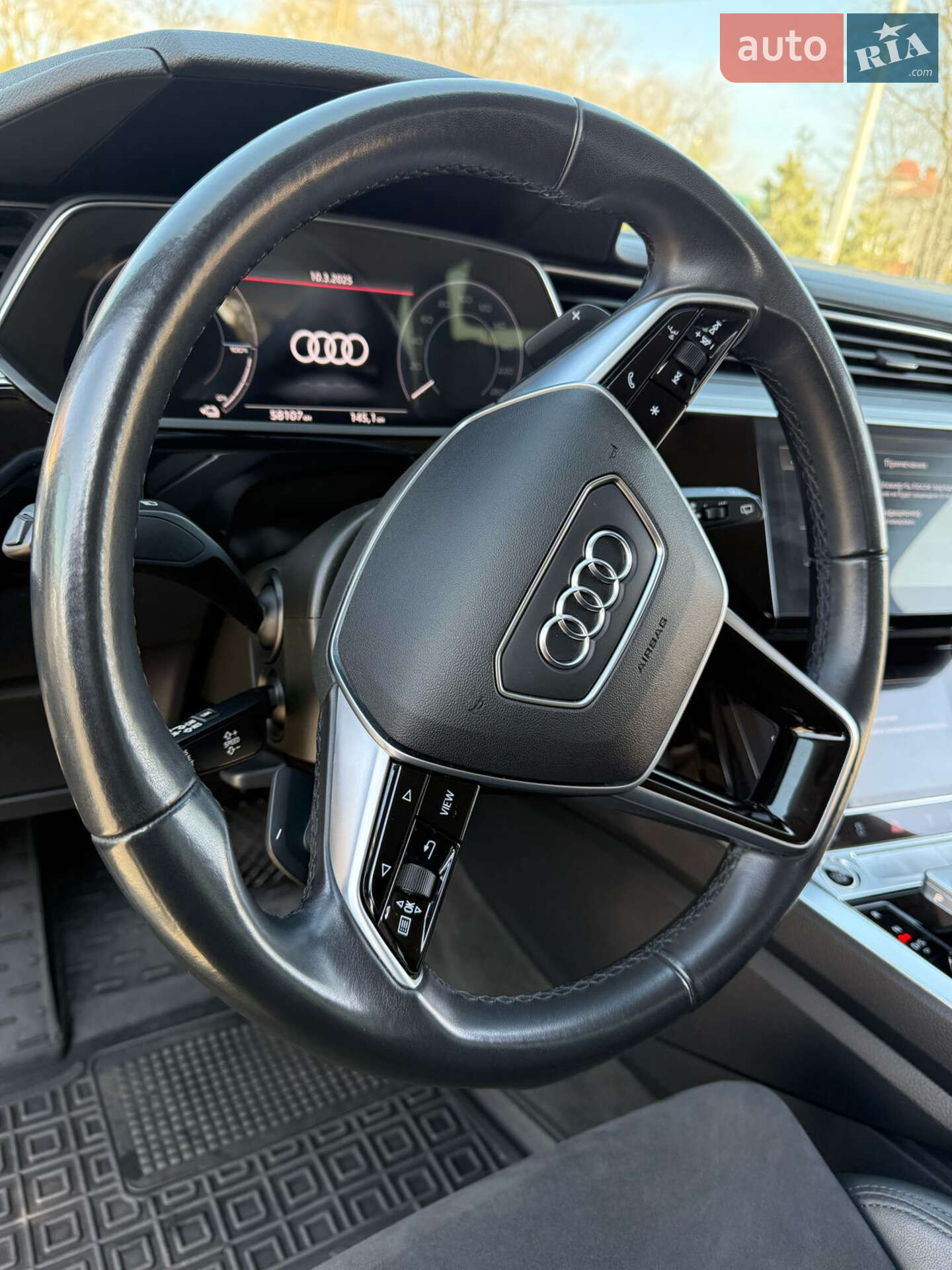 Audi e-tron 2021 VIN WAUZZZGE9MB042256 фото оголошення 22 з 37
