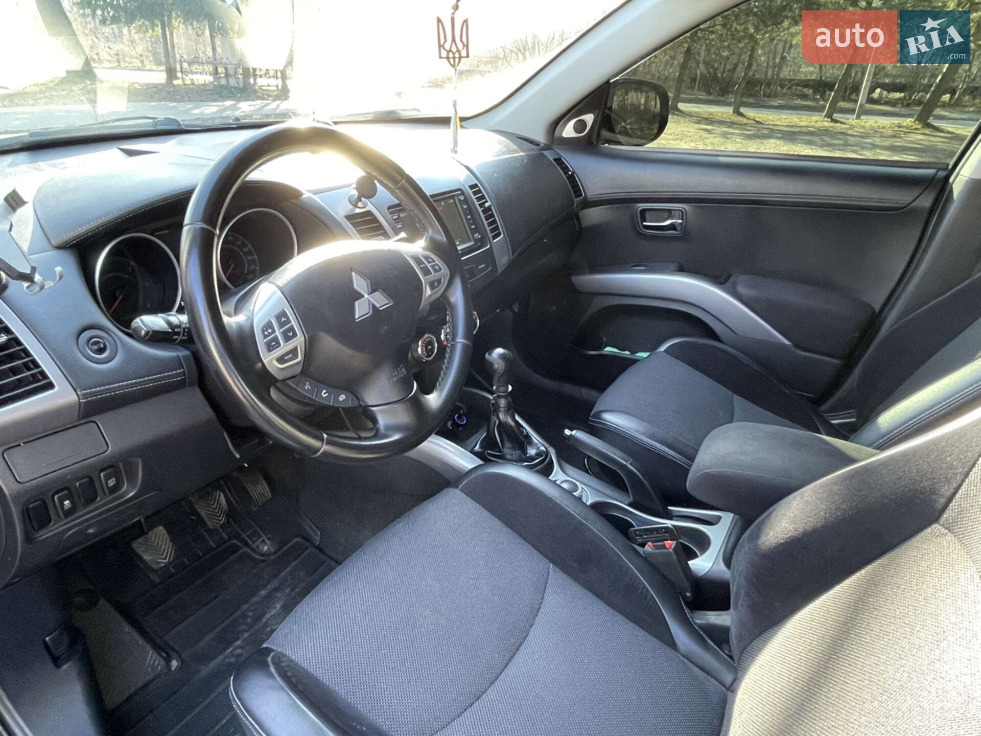Mitsubishi Outlander XL 2010 VIN JMBXJCW1WBZ000391 фото оголошення 20 з 24