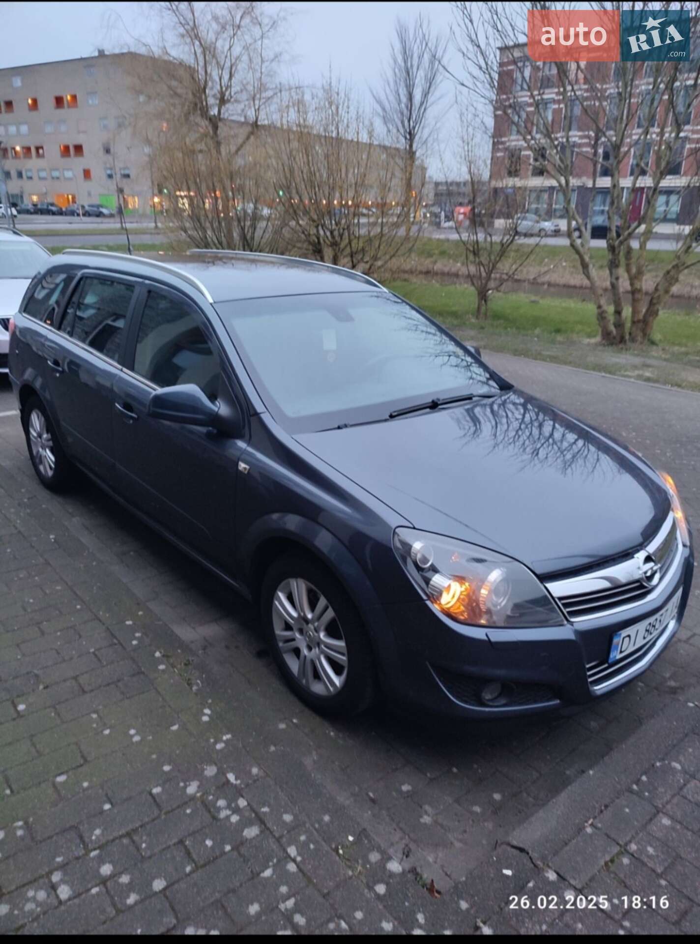 Opel Astra 2011 VIN W0L0AHL35B2055201 фото оголошення 2 з 3