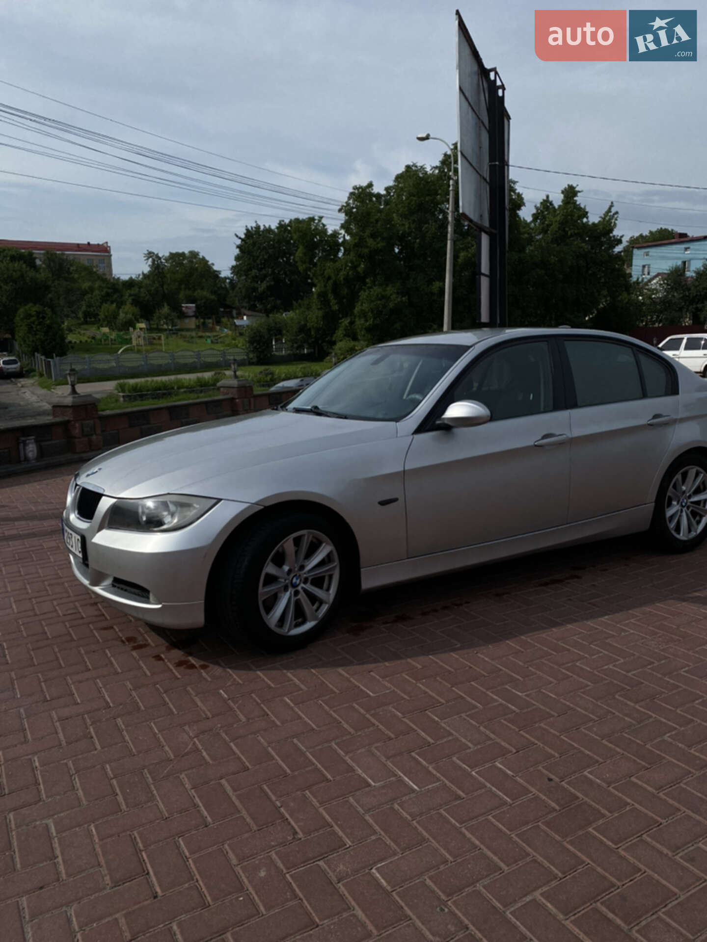 BMW 3 Series 2005 VIN WBAVC31030VA20582 фото оголошення 2 з 12