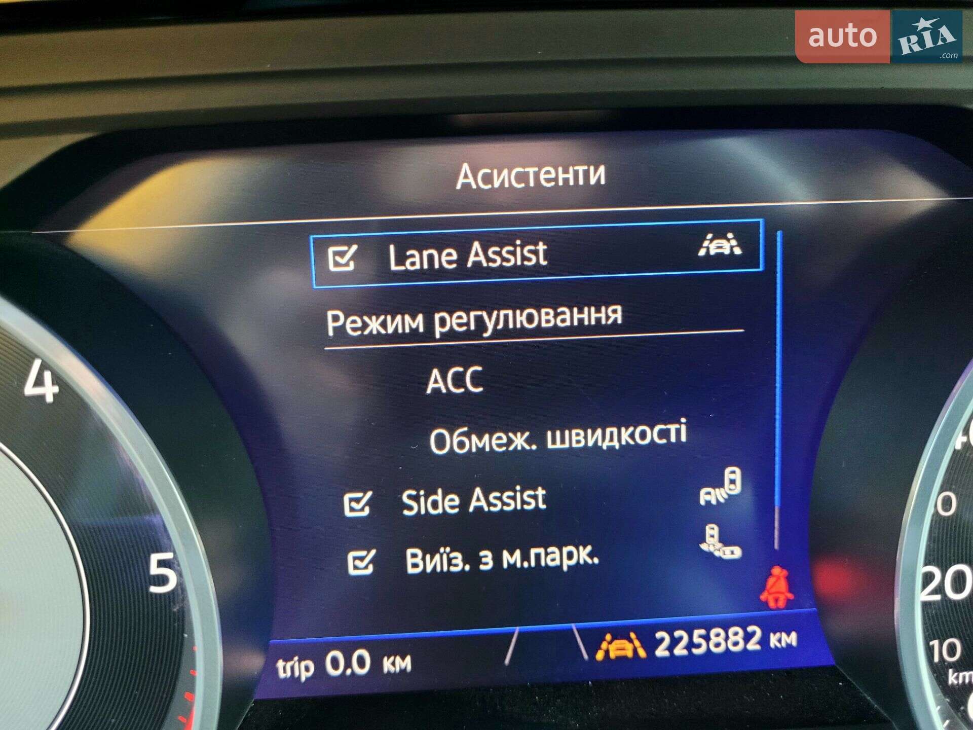 Volkswagen Touareg 2018 VIN WVGZZZCRZJD007231 фото оголошення 46 з 57