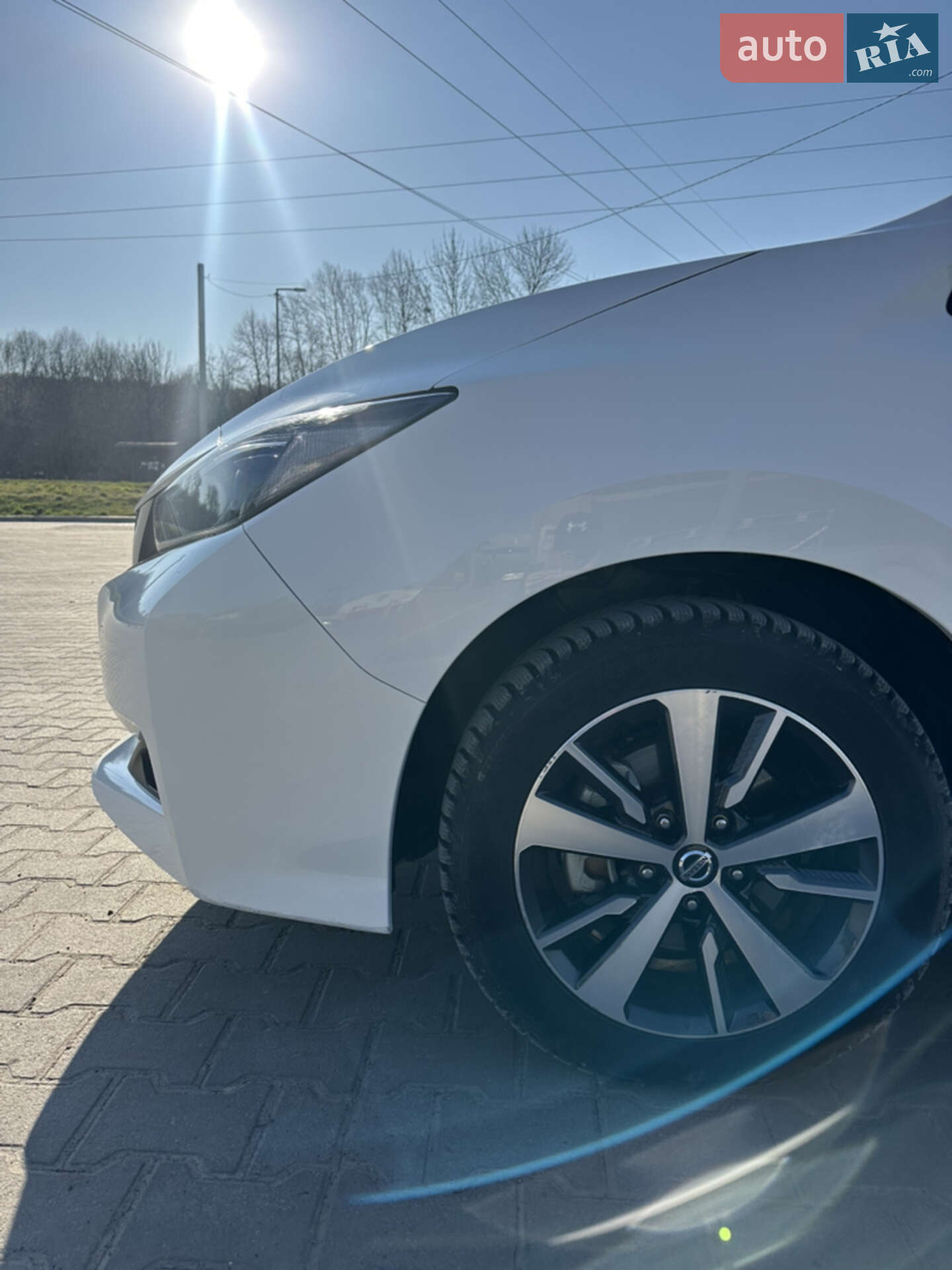 Nissan Leaf 2018 VIN SJNFAAZE1U0040002 фото оголошення 2 з 12