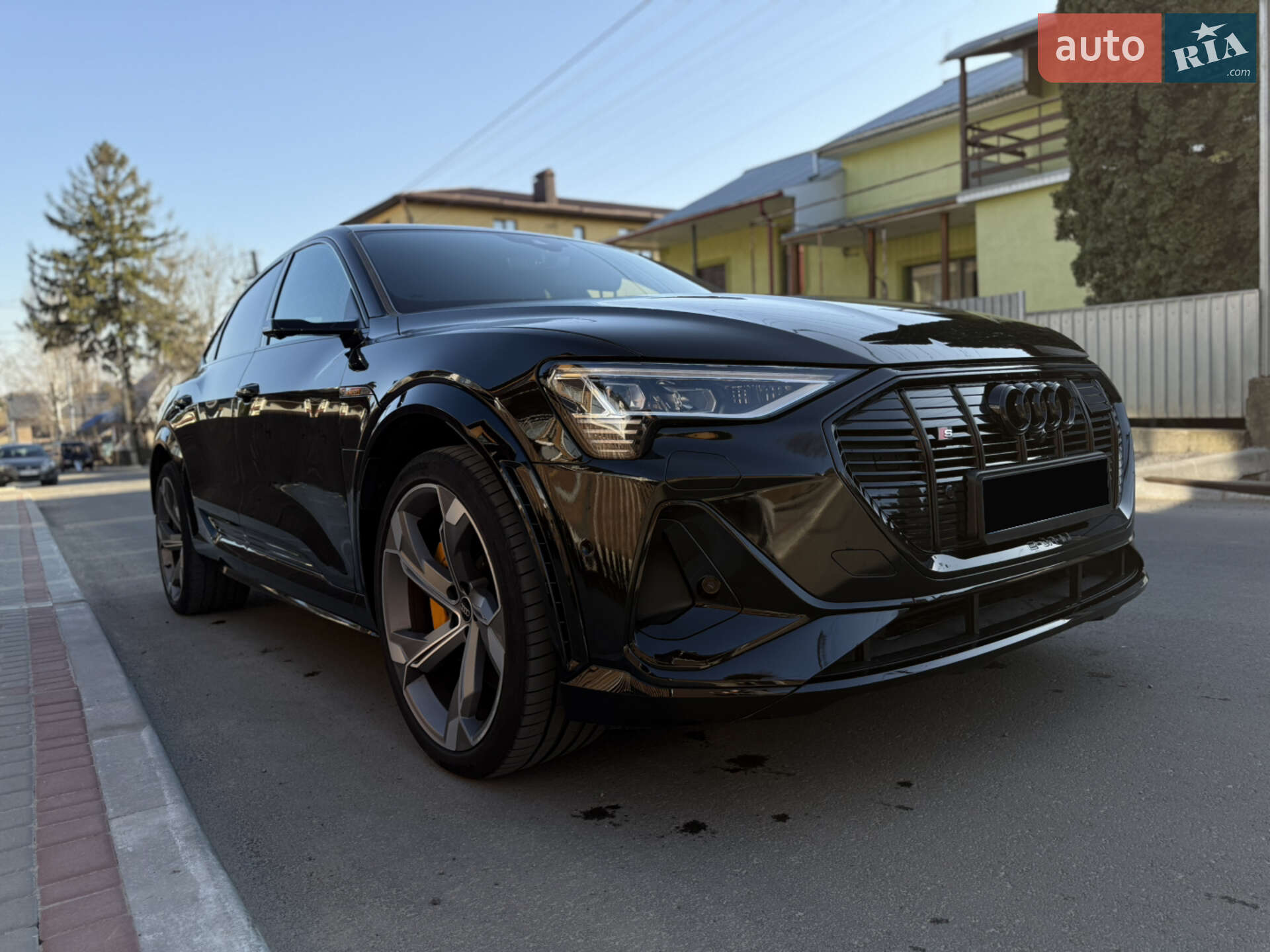 Audi e-tron 2022 VIN WAUZZZGE9NB040282 фото оголошення 9 з 28