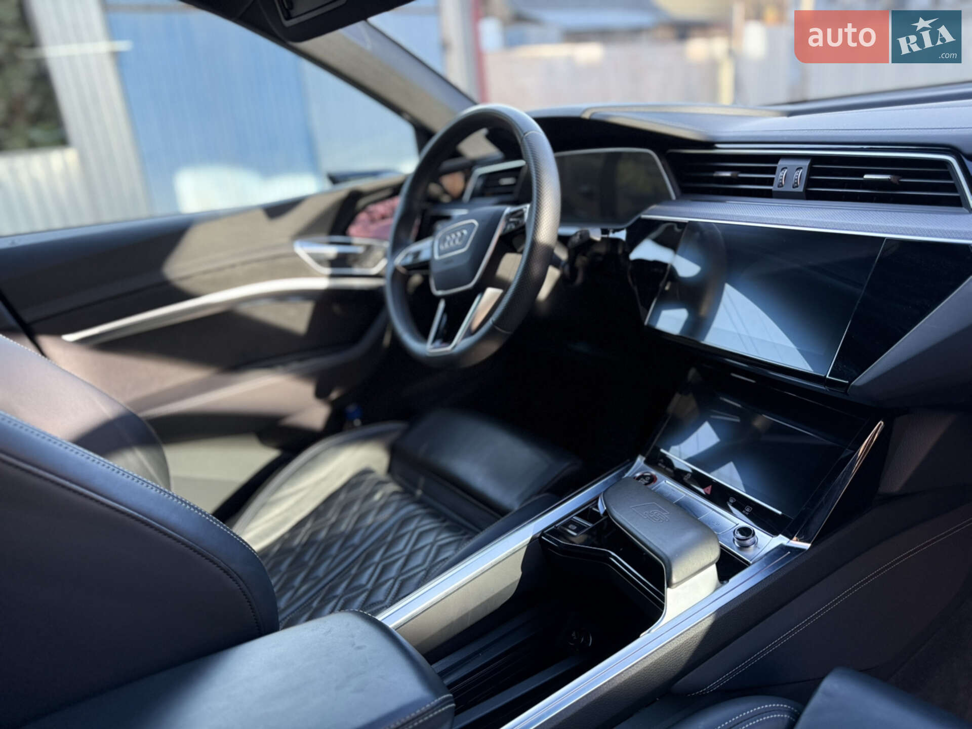 Audi e-tron 2022 VIN WAUZZZGE9NB040282 фото оголошення 20 з 28