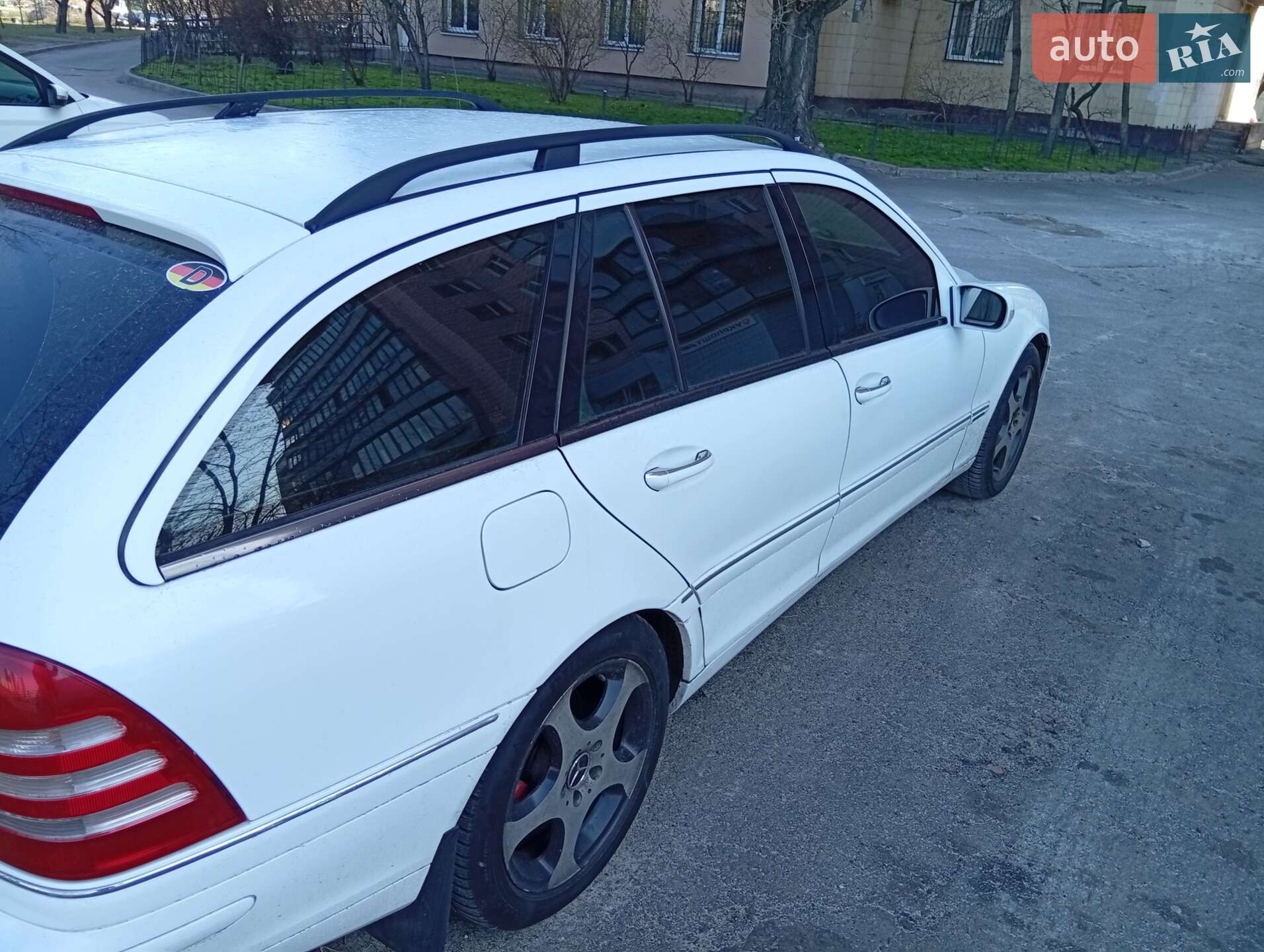 Mercedes-Benz C-Class 2001 VIN WDB2032611F180393 фото оголошення 3 з 11