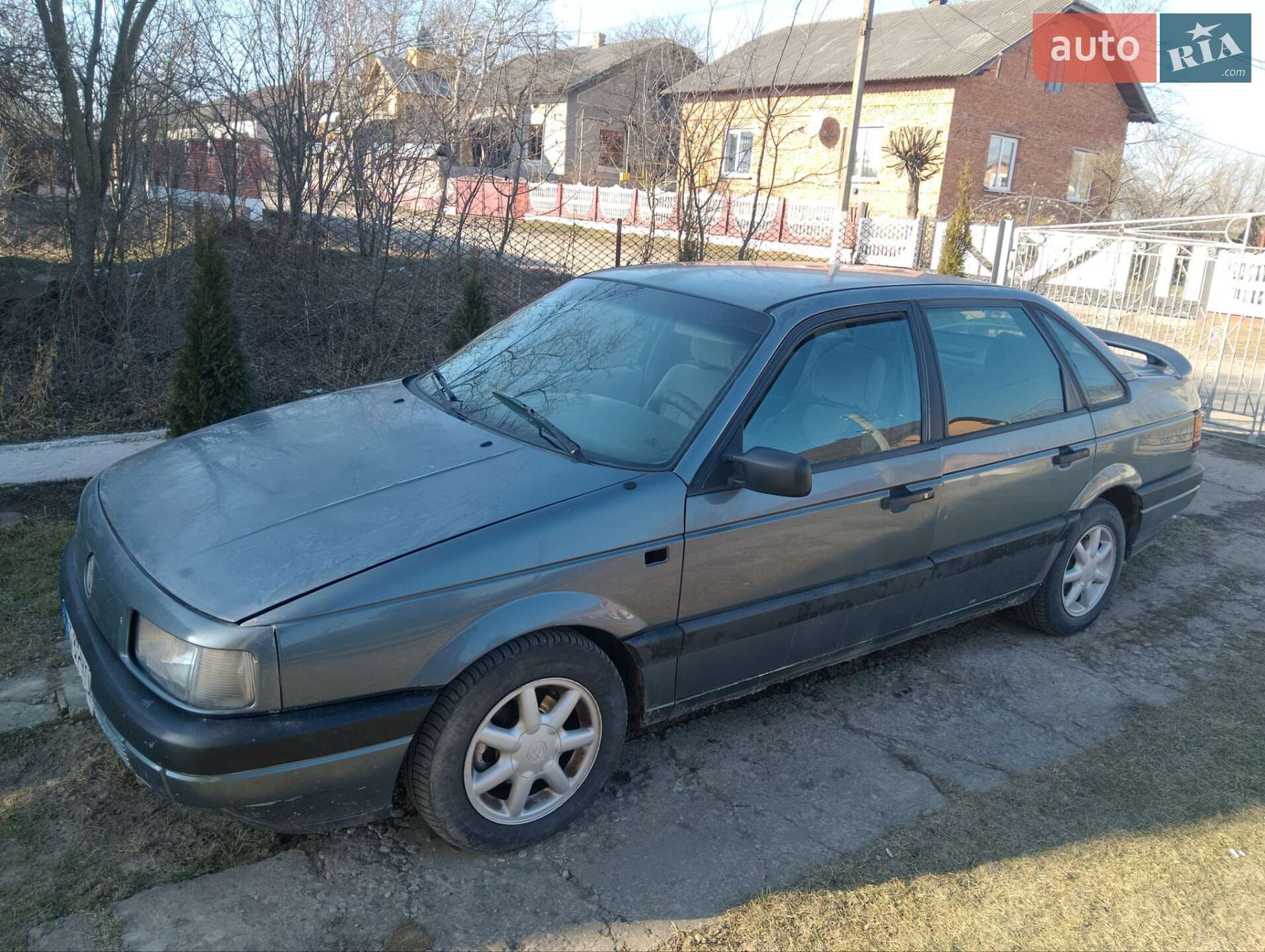Volkswagen Passat 1989 VIN WVWZZZ31ZKB114468 фото оголошення 3 з 27