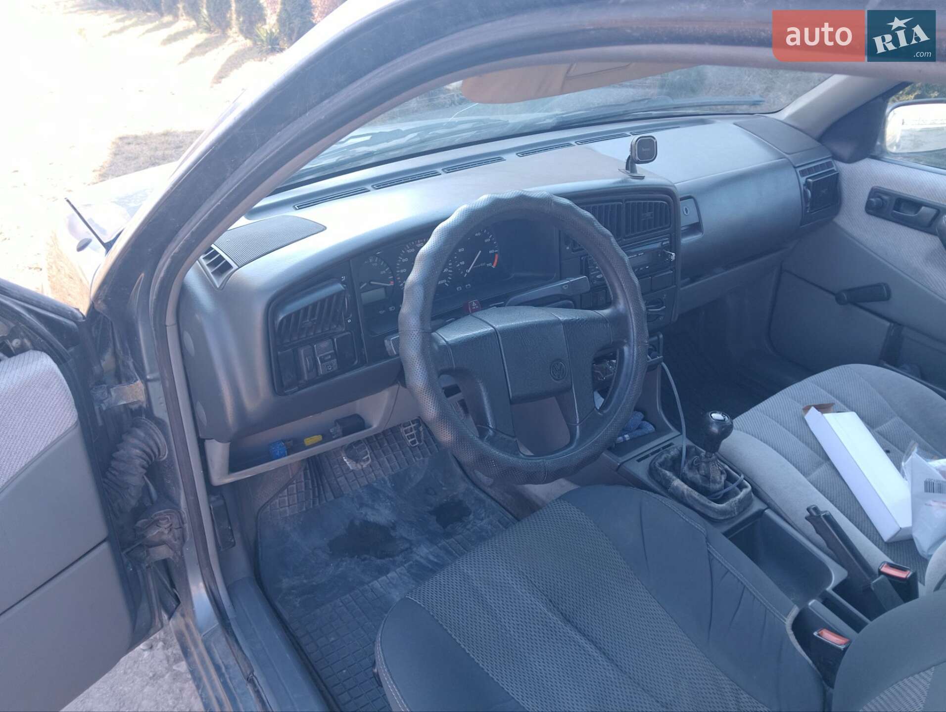 Volkswagen Passat 1989 VIN WVWZZZ31ZKB114468 фото оголошення 13 з 27