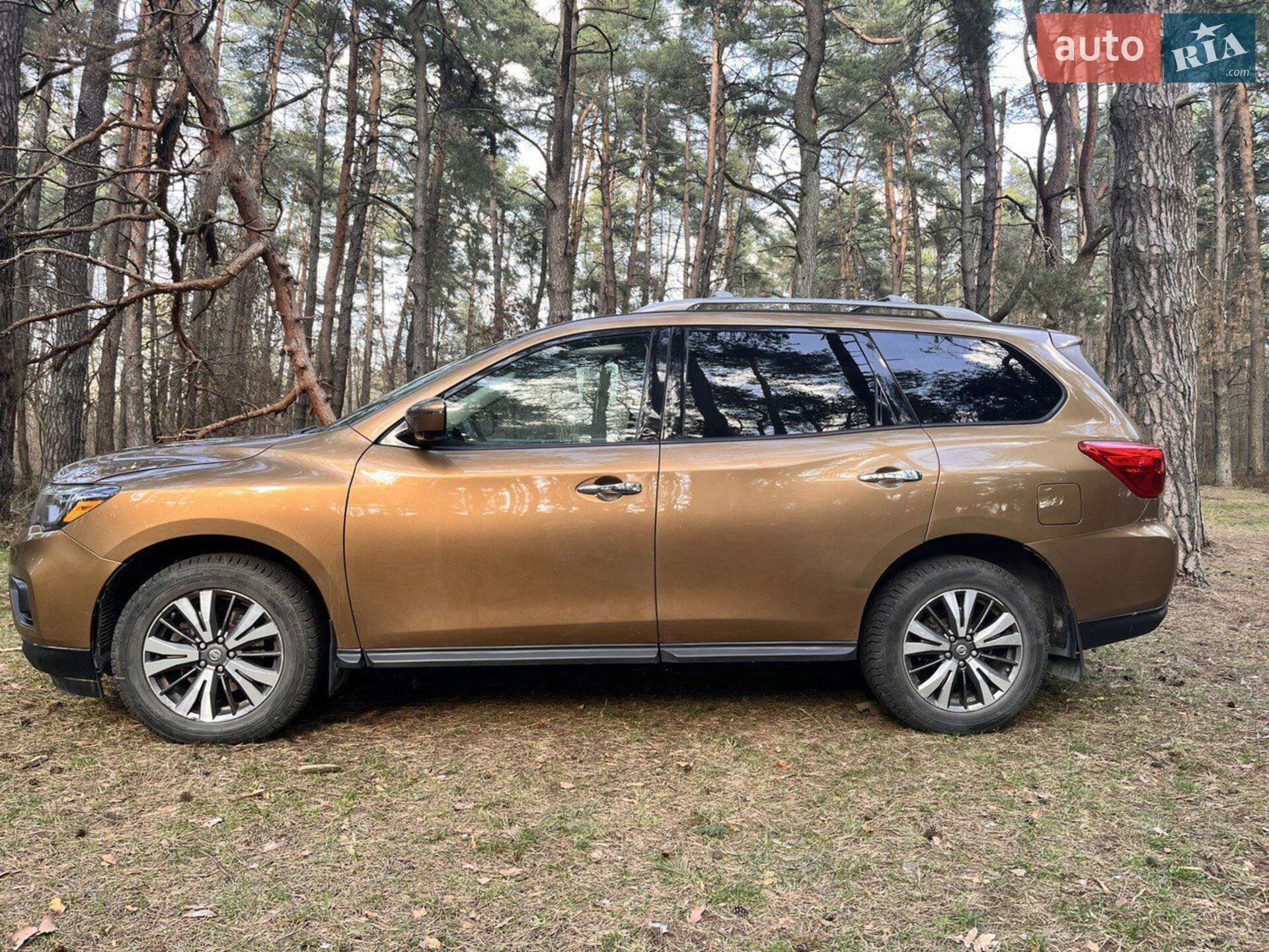 Nissan Pathfinder 2016 VIN 5N1DR2MM0HC608185 фото оголошення 12 з 25
