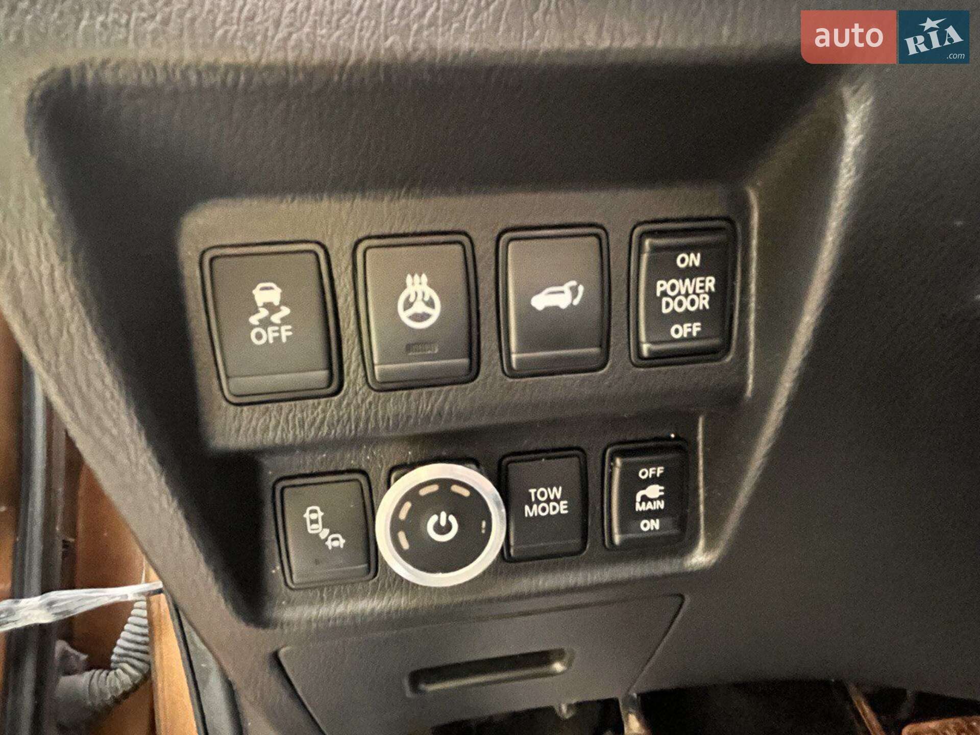 Nissan Pathfinder 2016 VIN 5N1DR2MM0HC608185 фото оголошення 18 з 25