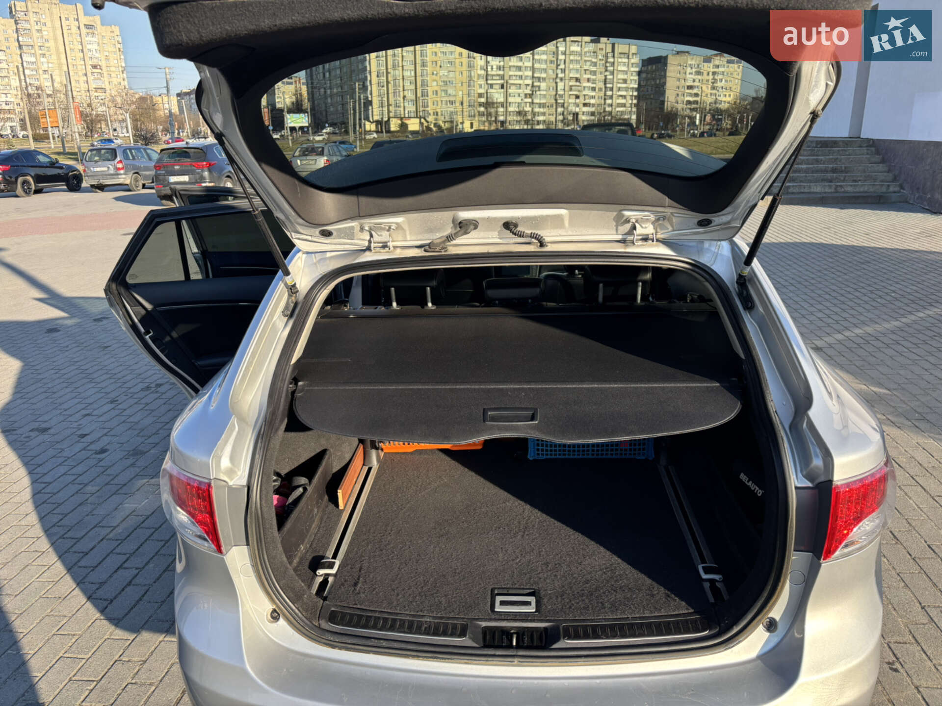 Toyota Avensis 2010 VIN SB1EB76L10E018475 фото оголошення 4 з 10