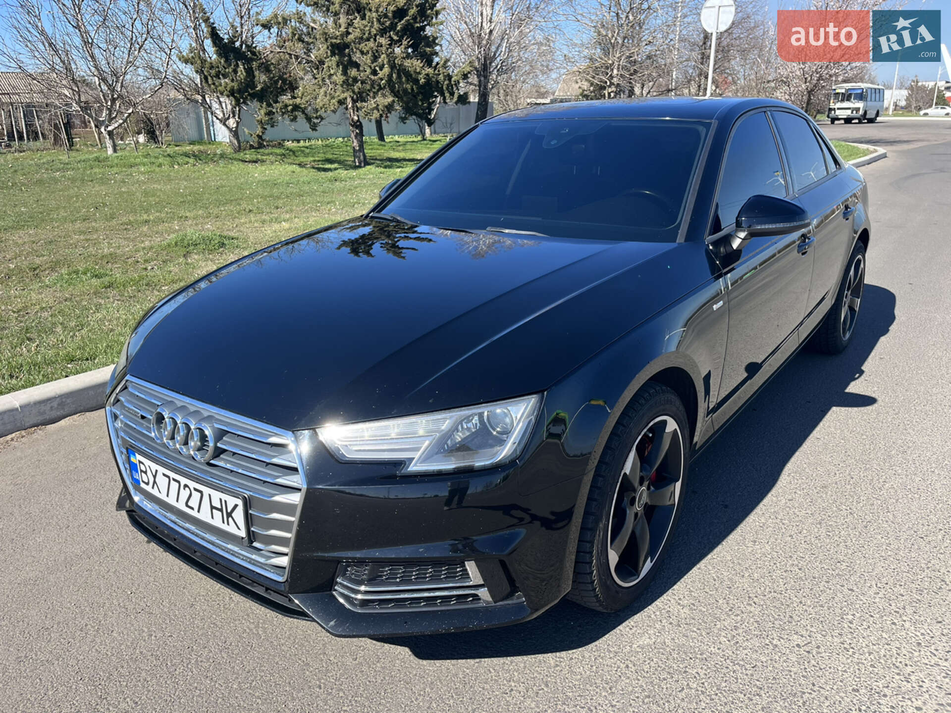 Audi A4 2016 VIN WAUANAF44HN053155 фото оголошення 6 з 23