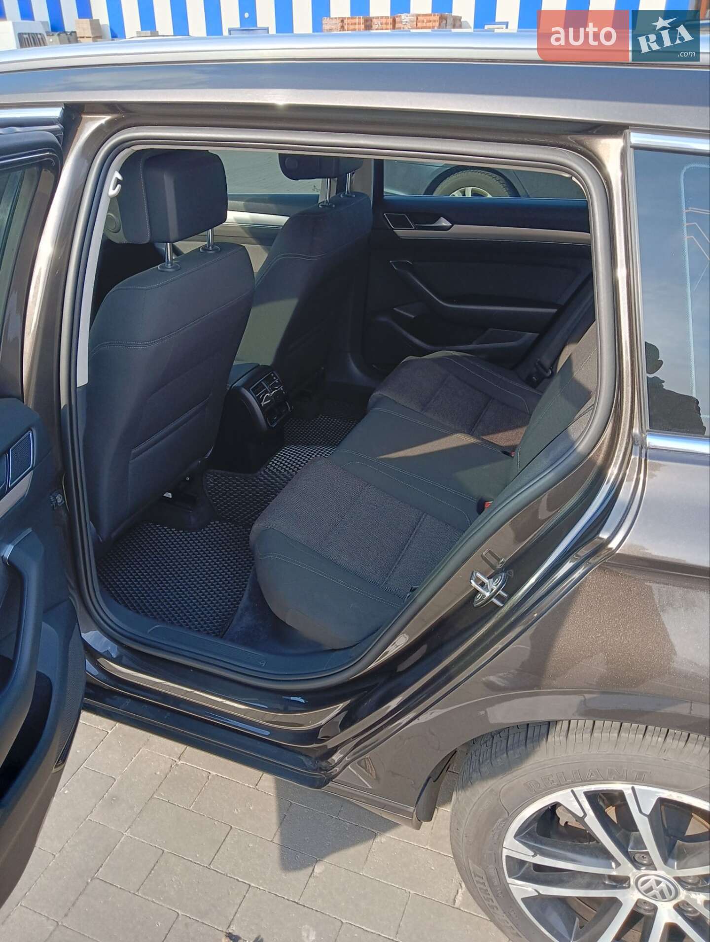 Volkswagen Passat 2015 VIN WVWZZZ3CZGE036148 фото оголошення 7 з 16