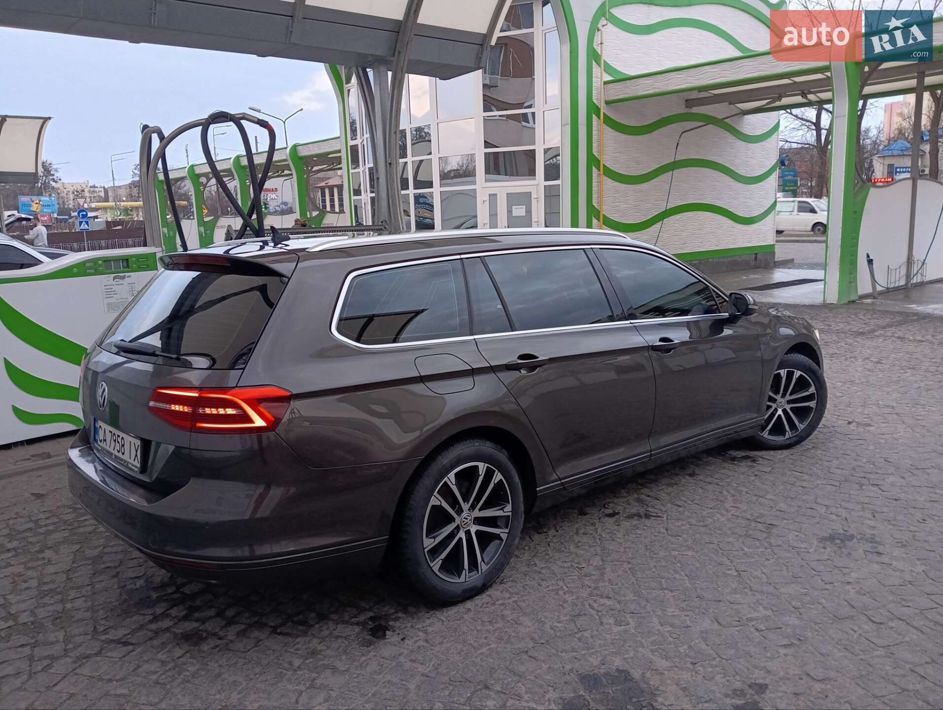 Volkswagen Passat 2015 VIN WVWZZZ3CZGE036148 фото оголошення 2 з 28