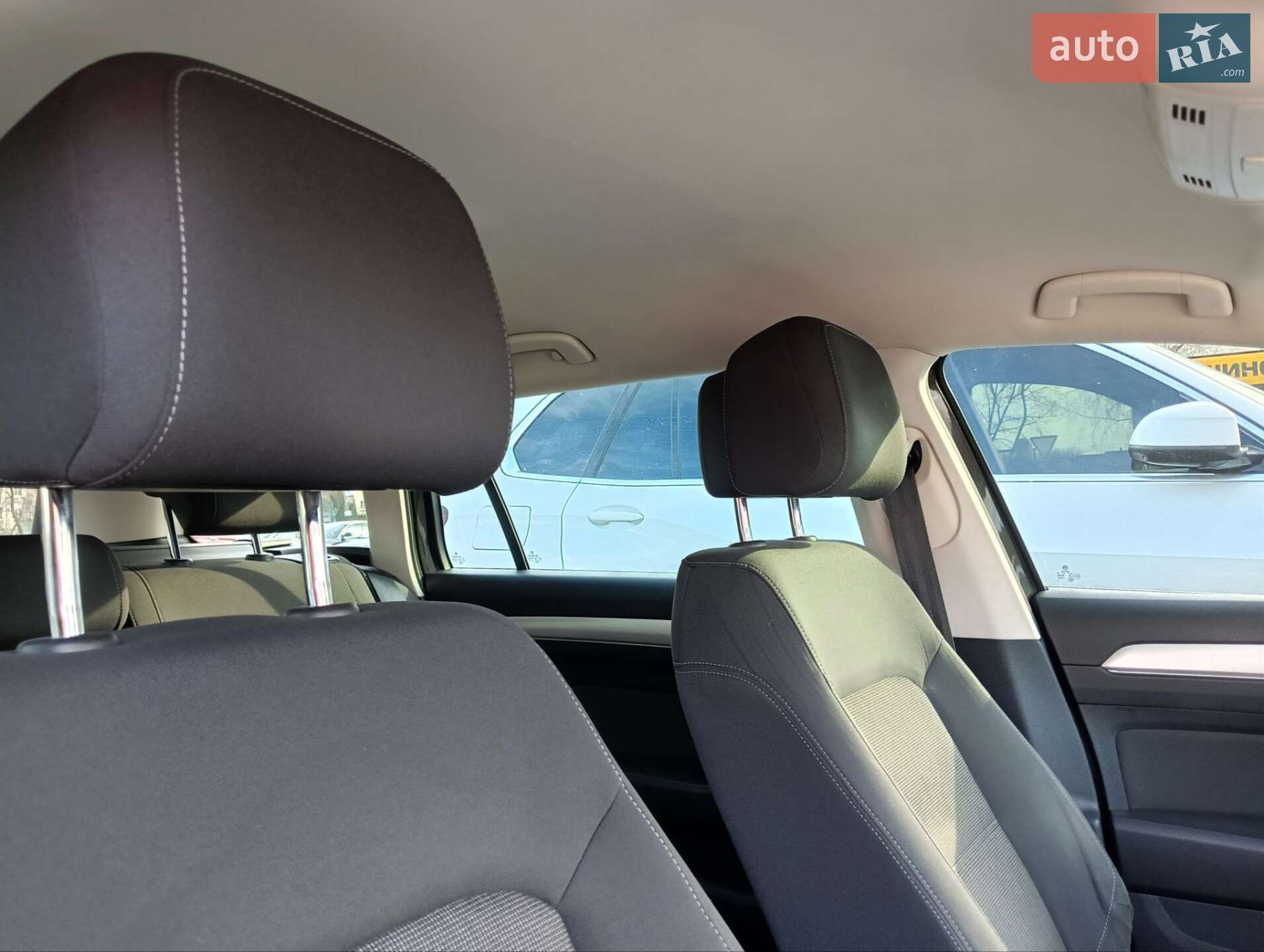 Volkswagen Passat 2015 VIN WVWZZZ3CZGE036148 фото оголошення 18 з 23