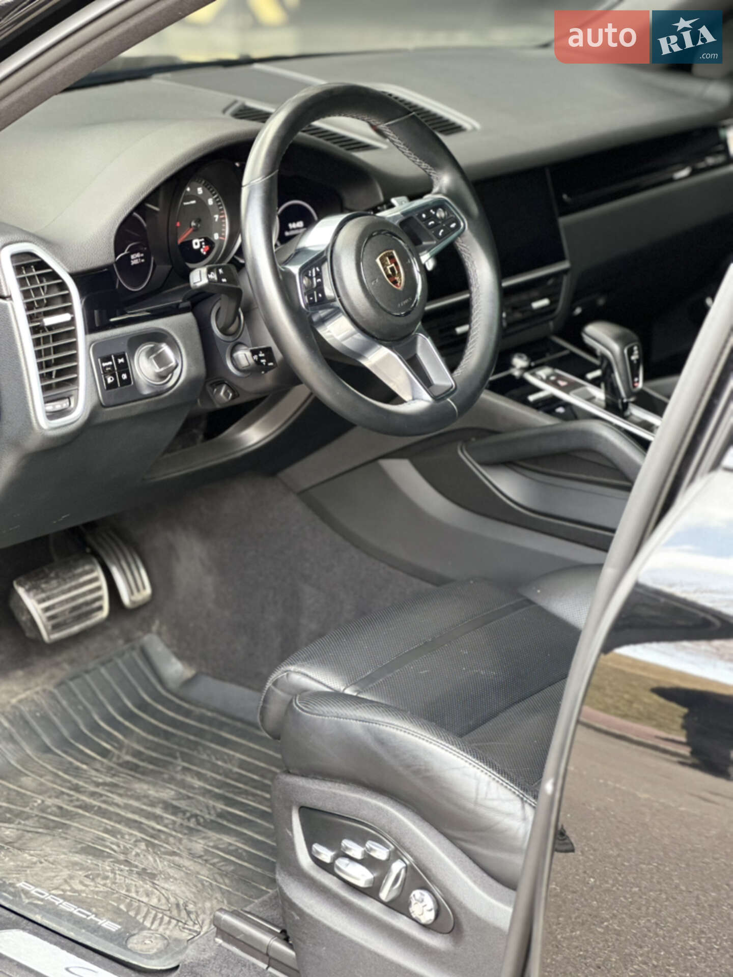 Porsche Cayenne 2018 VIN WP1AB2AY7KDA61919 фото оголошення 16 з 37