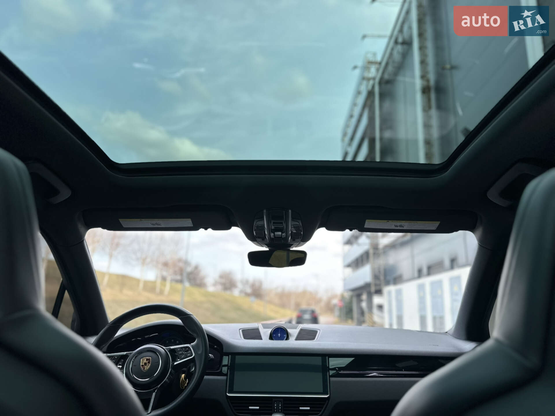 Porsche Cayenne 2018 VIN WP1AB2AY7KDA61919 фото оголошення 22 з 37