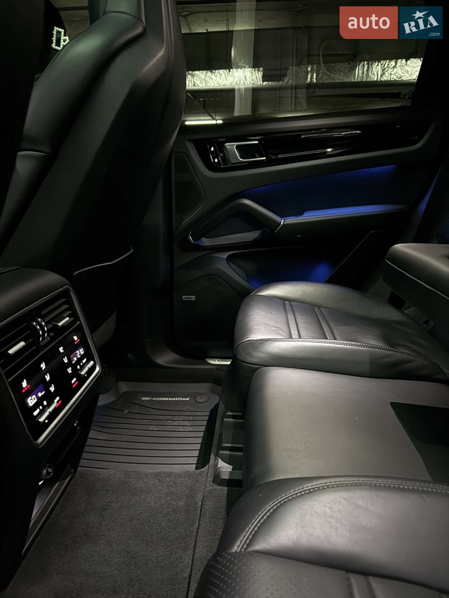 Porsche Cayenne 2018 VIN WP1AB2AY7KDA61919 фото оголошення 24 з 37