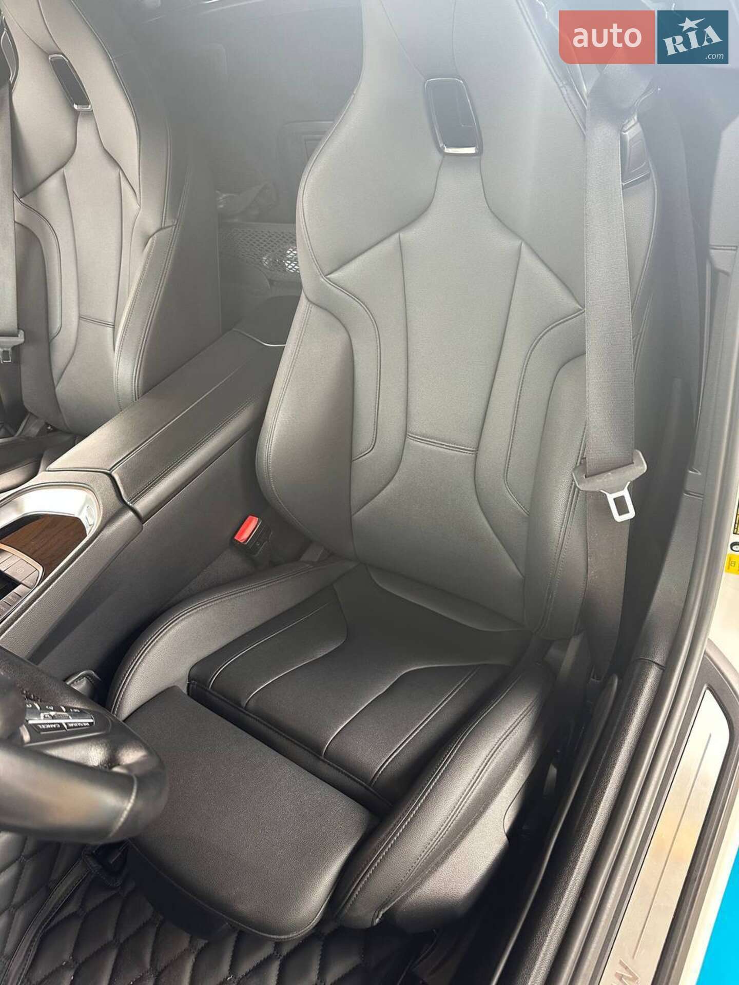 BMW Z4 2019 VIN WBAHF3C56KWW40866 фото оголошення 9 з 29
