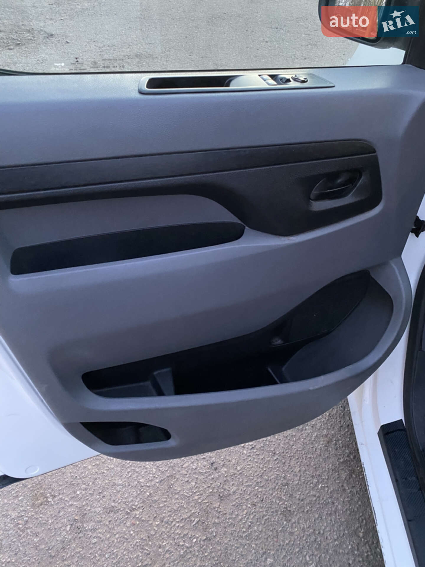 Toyota Proace 2017 VIN YARVFAHKHGZ099179 фото оголошення 17 з 26