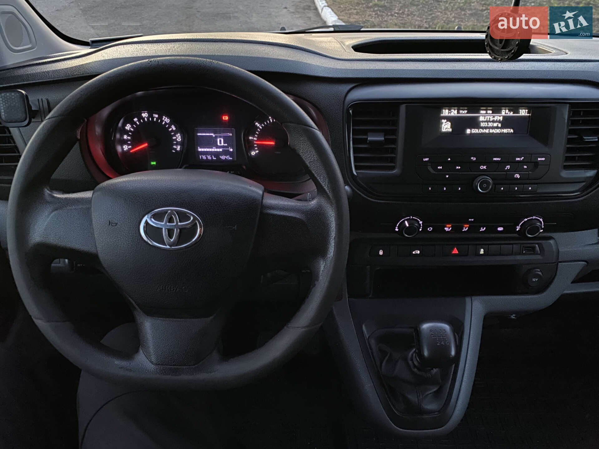 Toyota Proace 2017 VIN YARVFAHKHGZ099179 фото оголошення 24 з 26