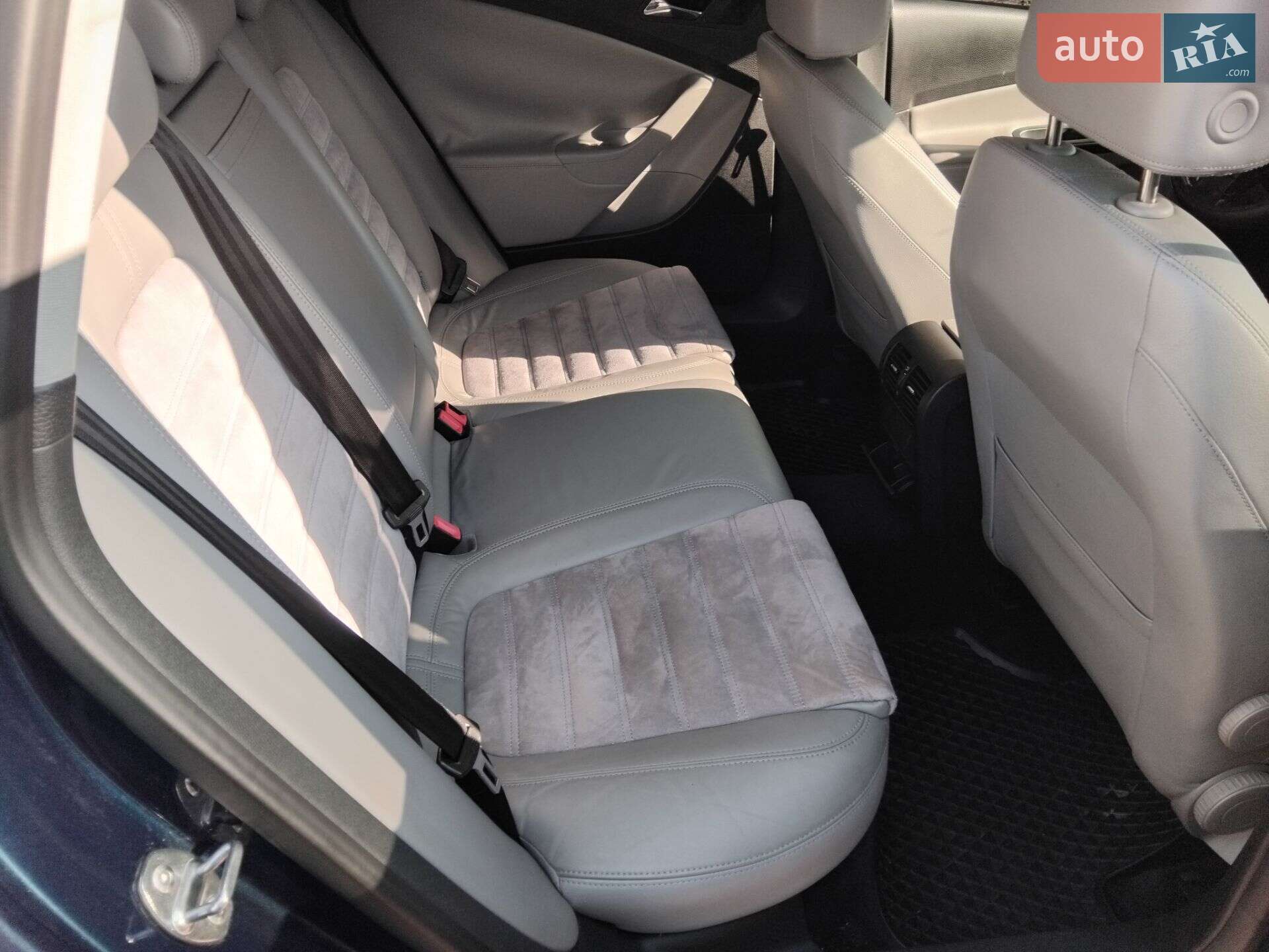 Volkswagen Passat 2005 VIN WVWZZZ3CZ6E106110 фото оголошення 7 з 12