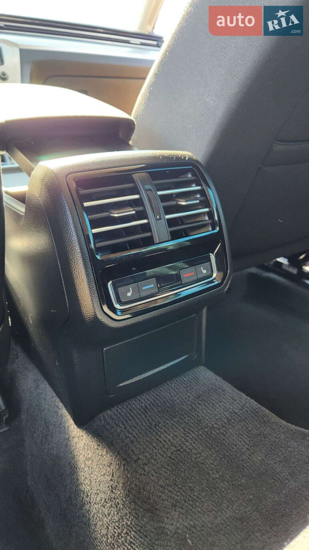 Volkswagen Passat 2017 VIN WVWZZZ3CZHE127871 фото оголошення 26 з 58
