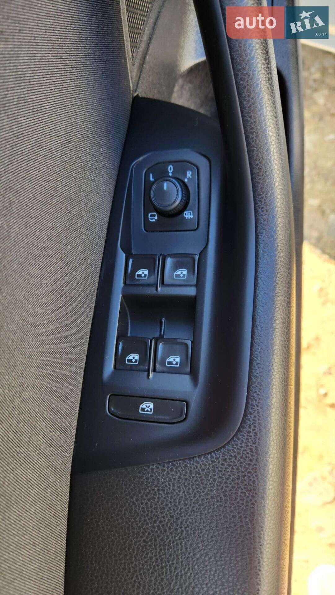 Volkswagen Passat 2017 VIN WVWZZZ3CZHE127871 фото оголошення 22 з 58
