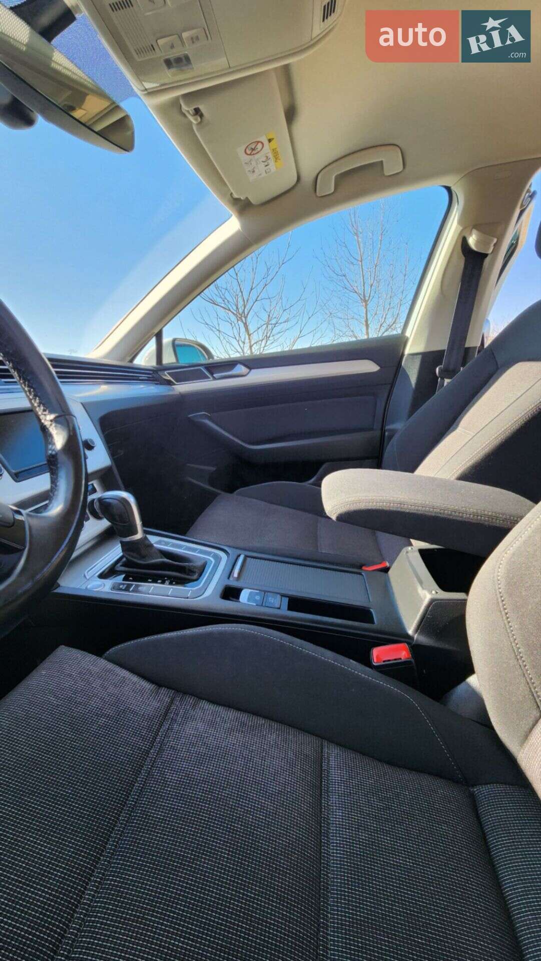 Volkswagen Passat 2017 VIN WVWZZZ3CZHE127871 фото оголошення 31 з 58