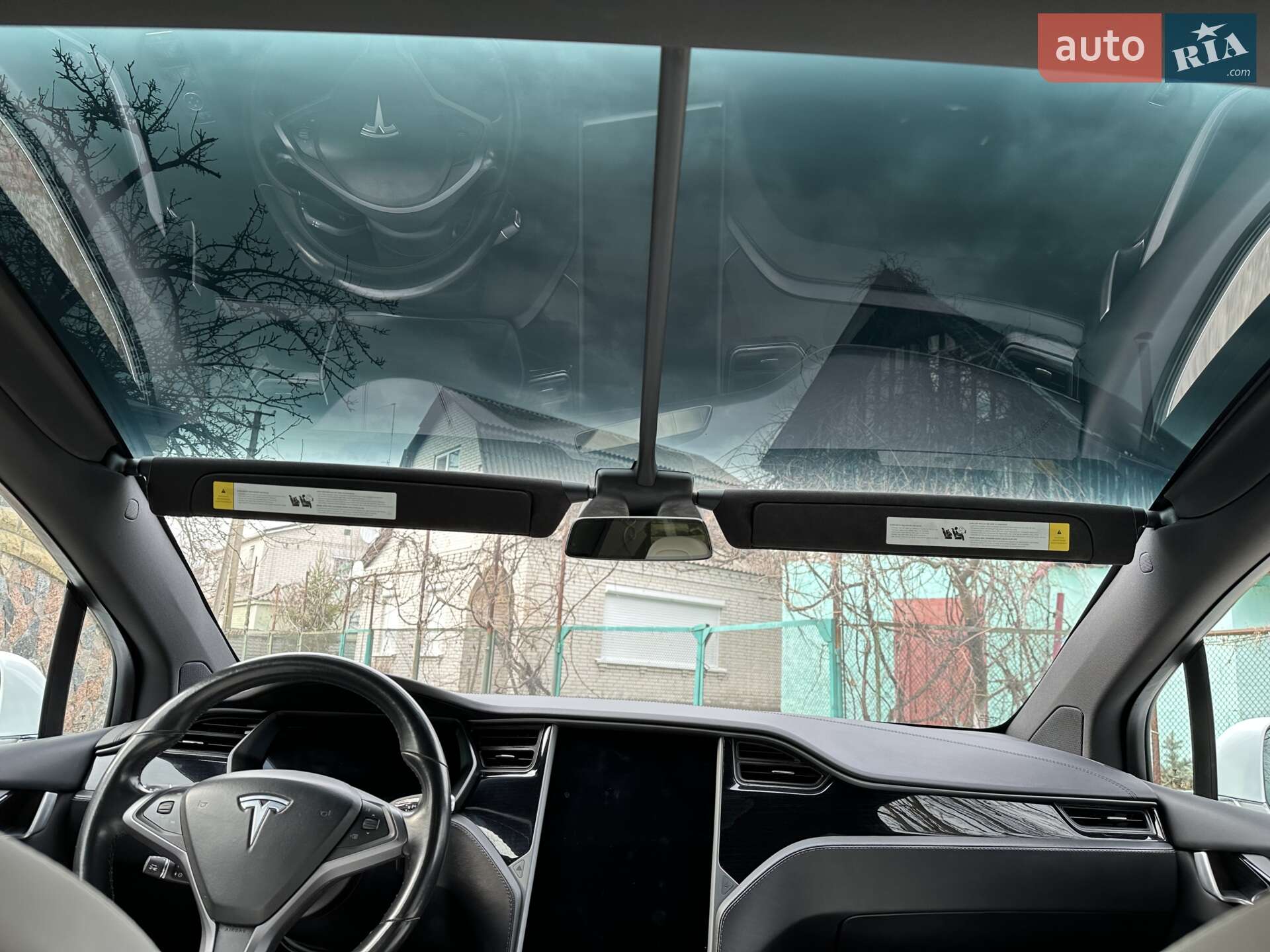 Tesla Model X 2018 VIN 5YJXCAE21JF139983 фото оголошення 43 з 46