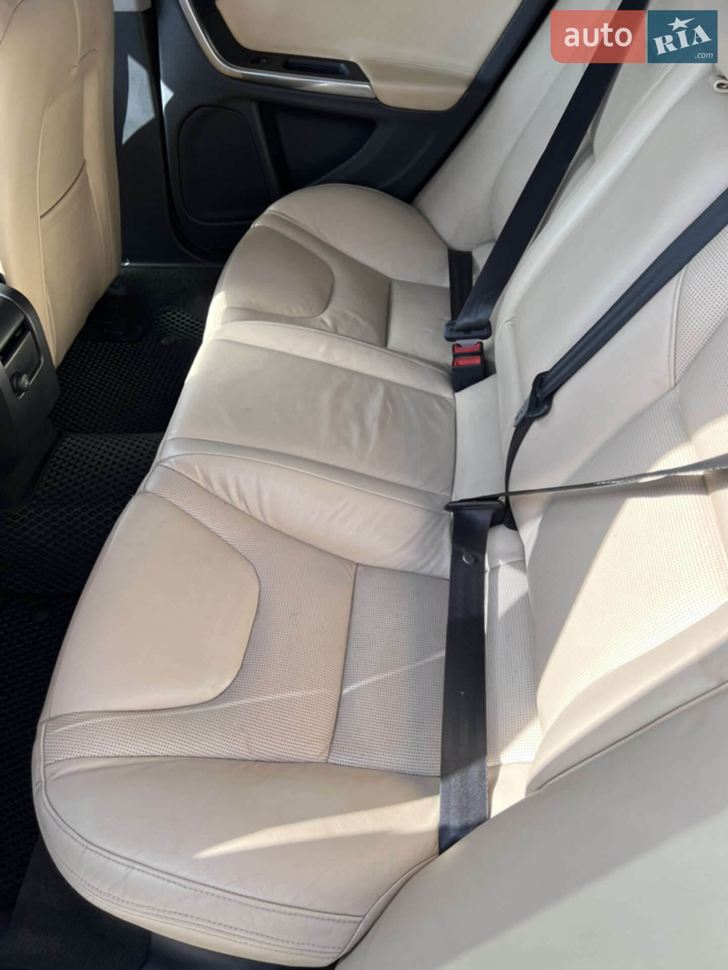 Volvo S60 2011 VIN YV1FS445BB2022995 фото оголошення 8 з 10