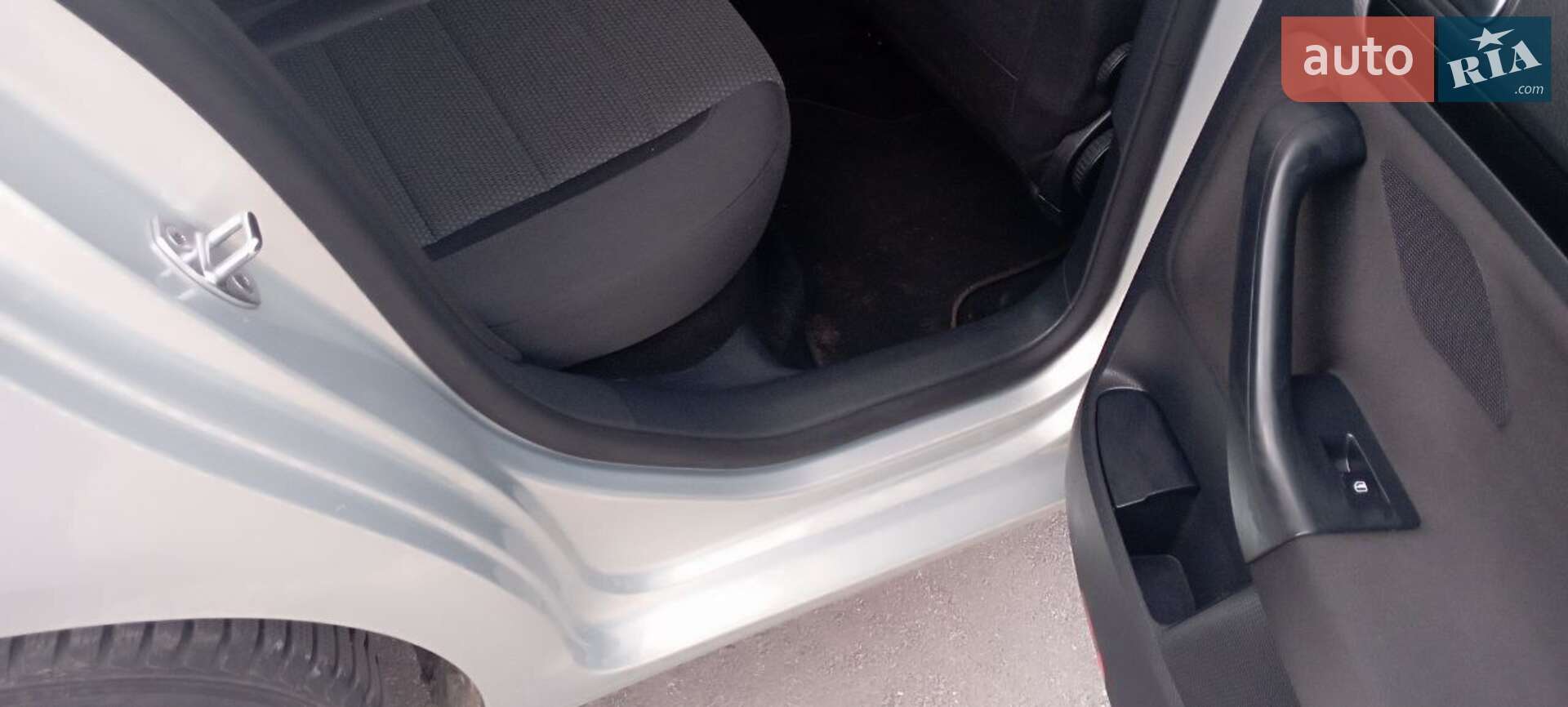 Volkswagen Golf 2009 VIN WVWZZZ1KZAM600643 фото оголошення 10 з 25