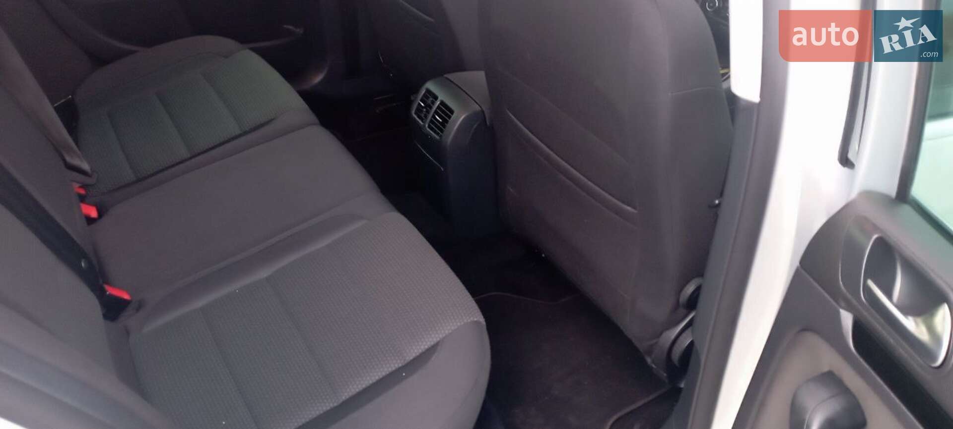 Volkswagen Golf 2009 VIN WVWZZZ1KZAM600643 фото оголошення 11 з 25