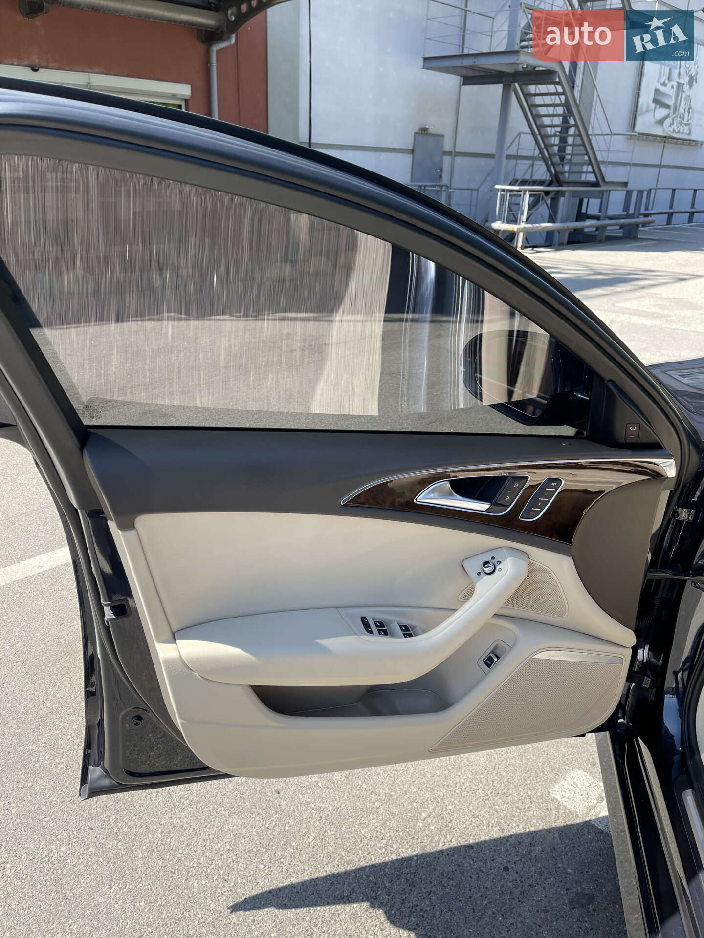 Audi A6 2015 VIN WAUFGAFC4GN070088 фото оголошення 23 з 50