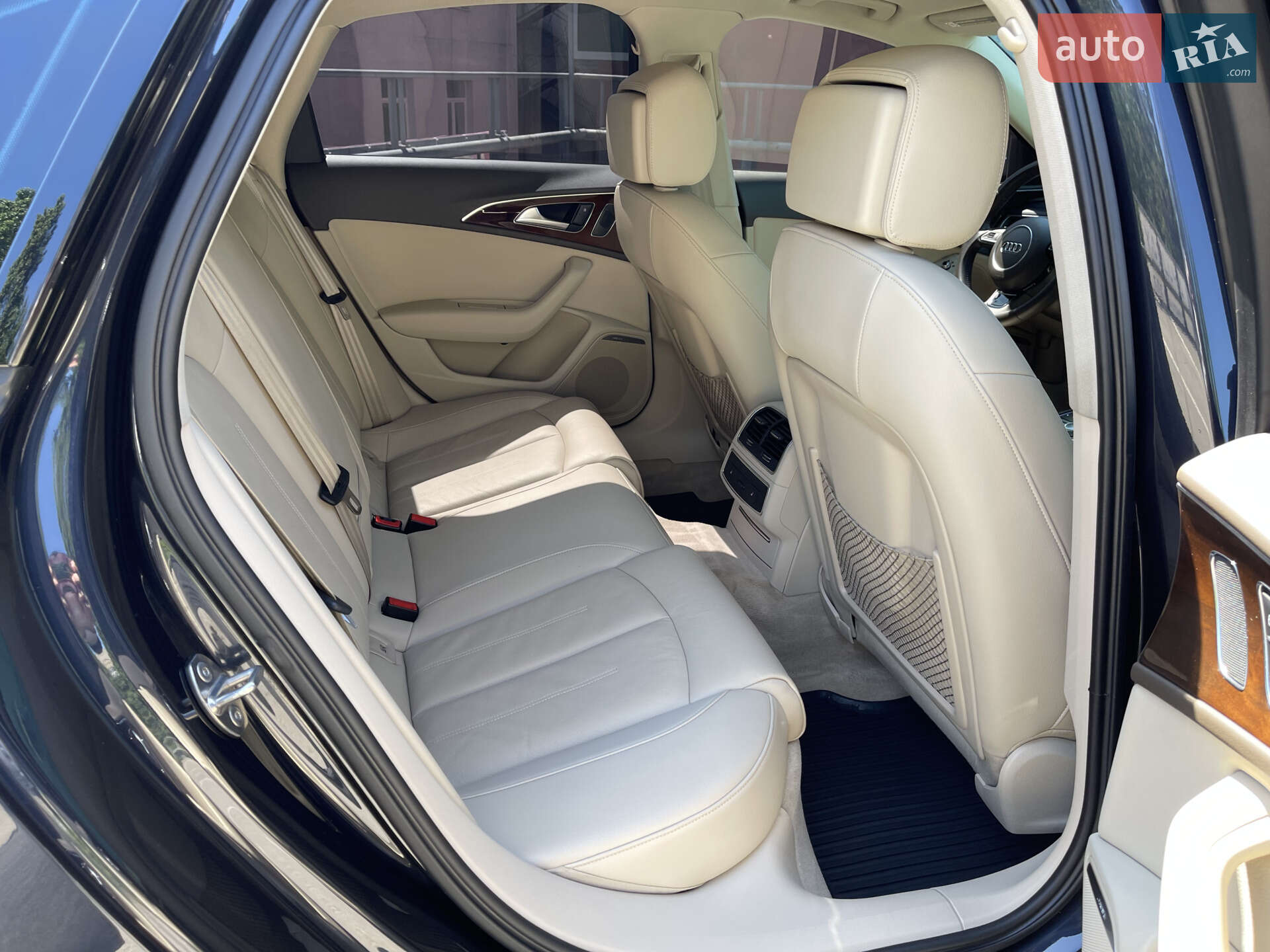 Audi A6 2015 VIN WAUFGAFC4GN070088 фото оголошення 34 з 50