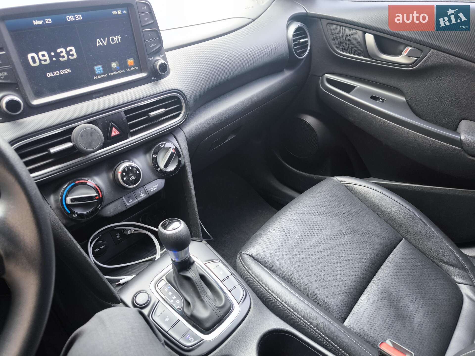 Hyundai Kona 2017 VIN KMHK3816GJU011075 фото оголошення 5 з 9