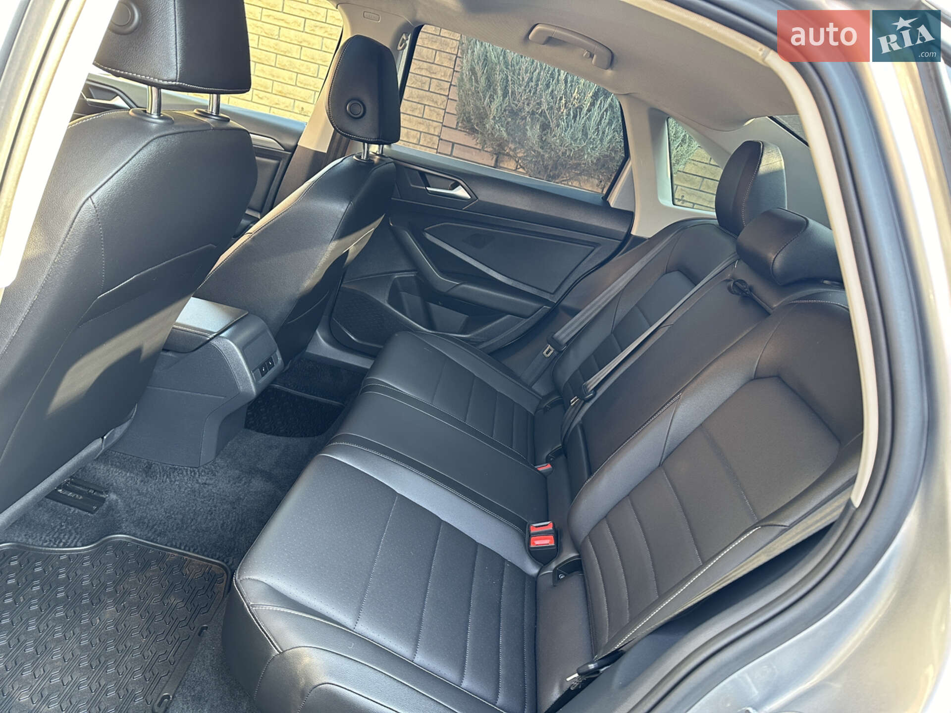 Volkswagen Jetta 2021 VIN 3VWE57BU3MM094570 фото оголошення 4 з 12