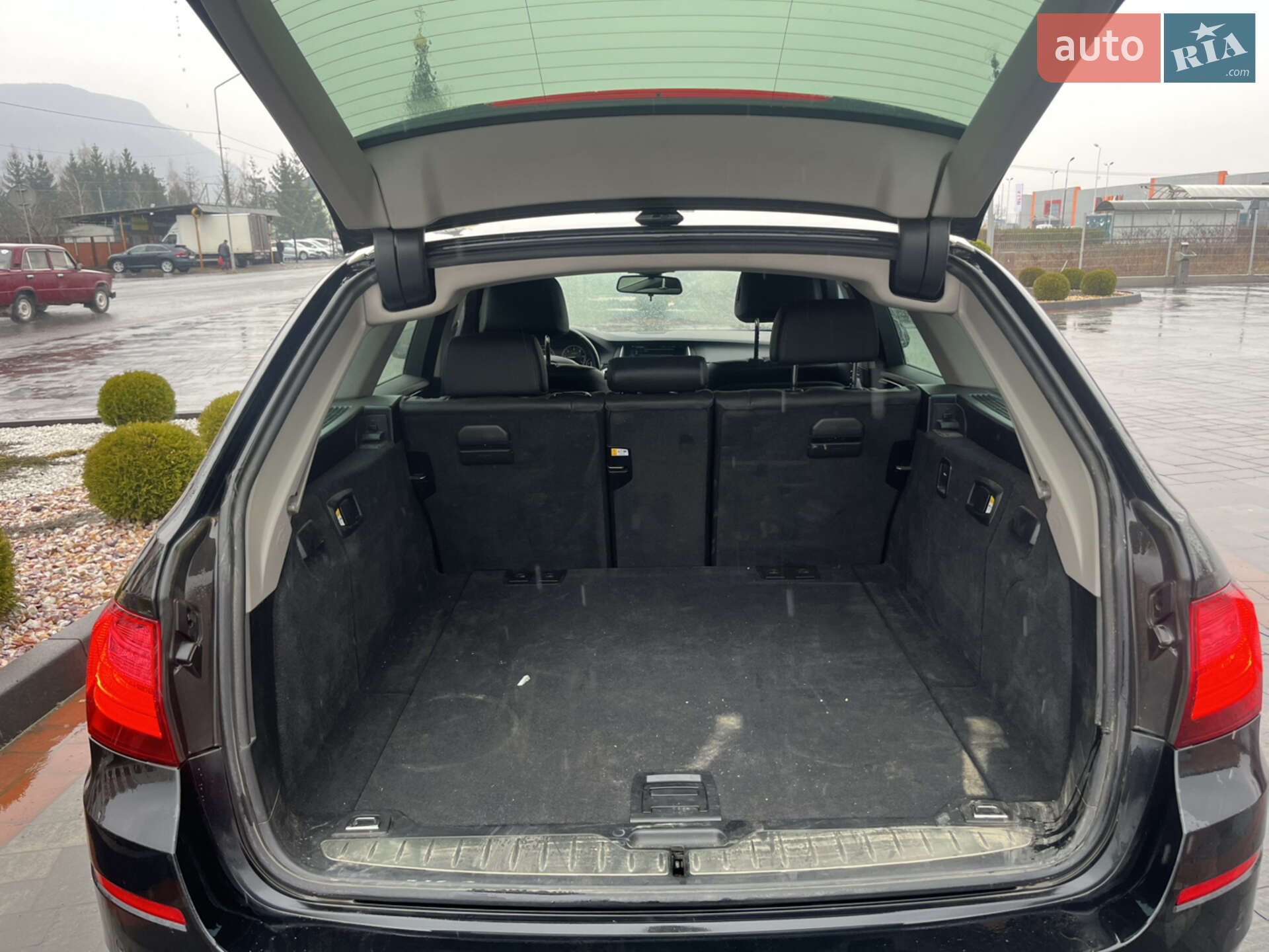 BMW 5 Series 2013 VIN WBA5J31040D710608 фото оголошення 8 з 10