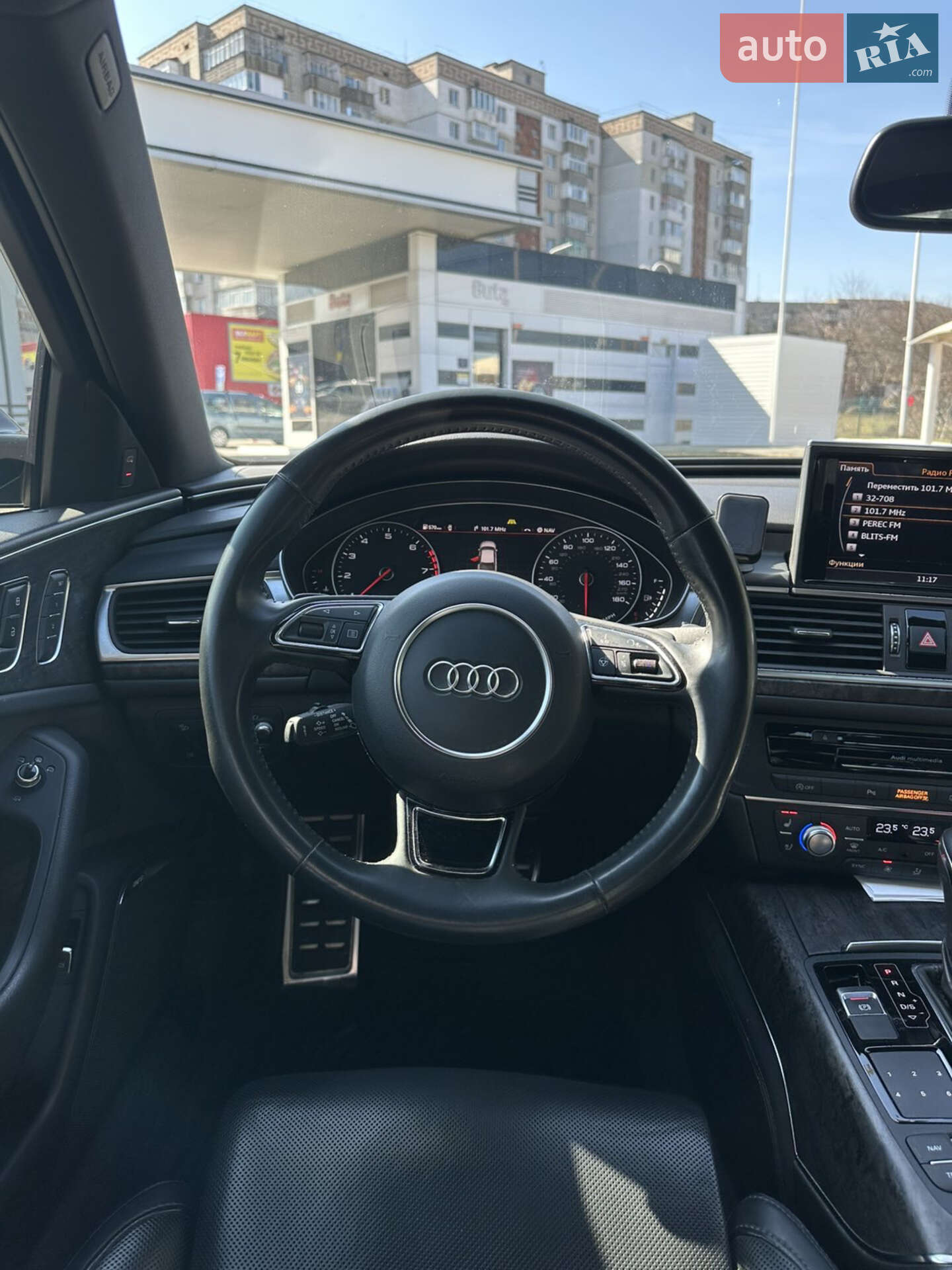 Audi A6 2017 VIN WAUH3BFCXJN031104 фото оголошення 16 з 24