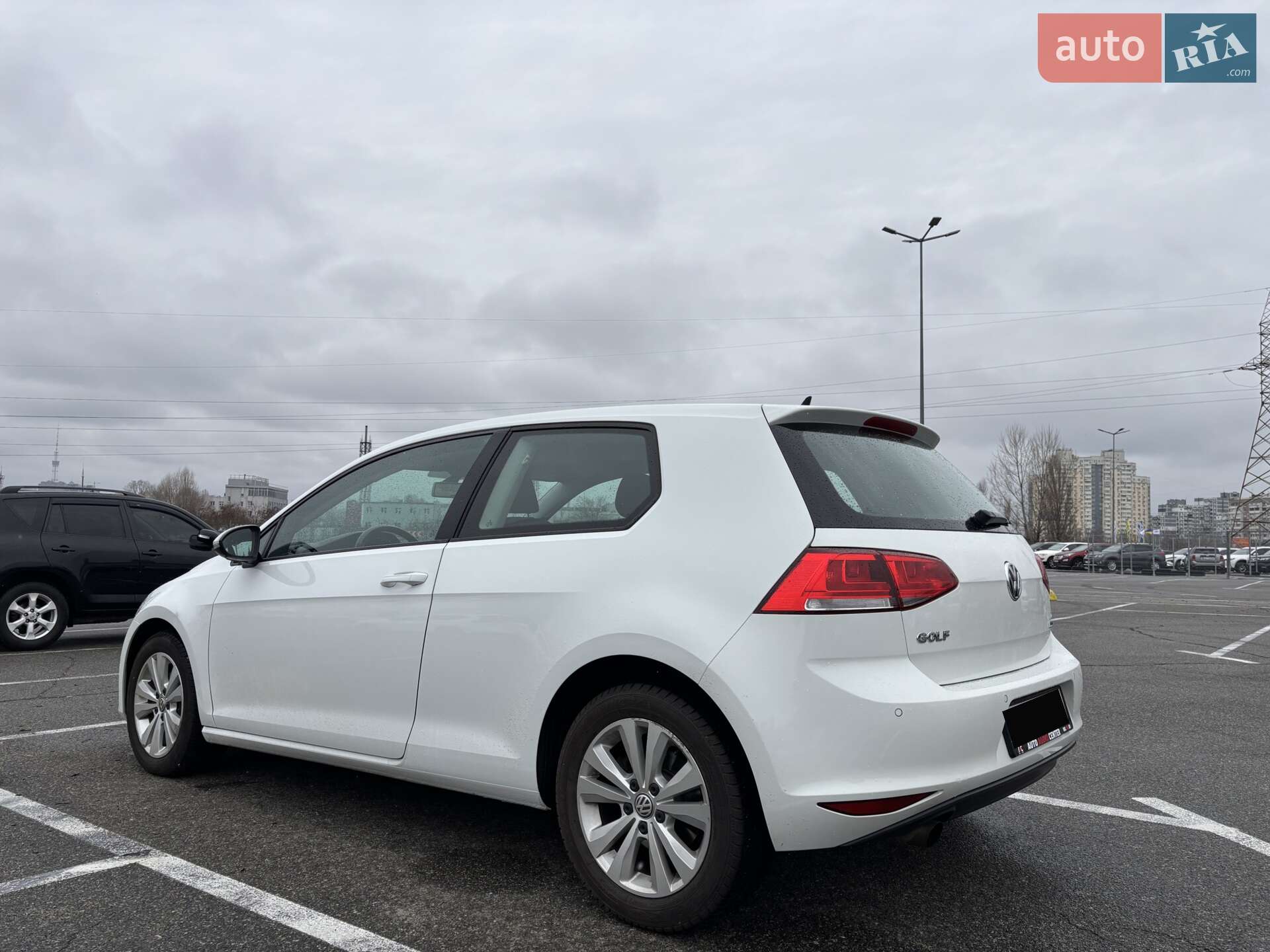 Volkswagen Golf 2016 VIN WVWZZZAUZGW279519 фото оголошення 2 з 19