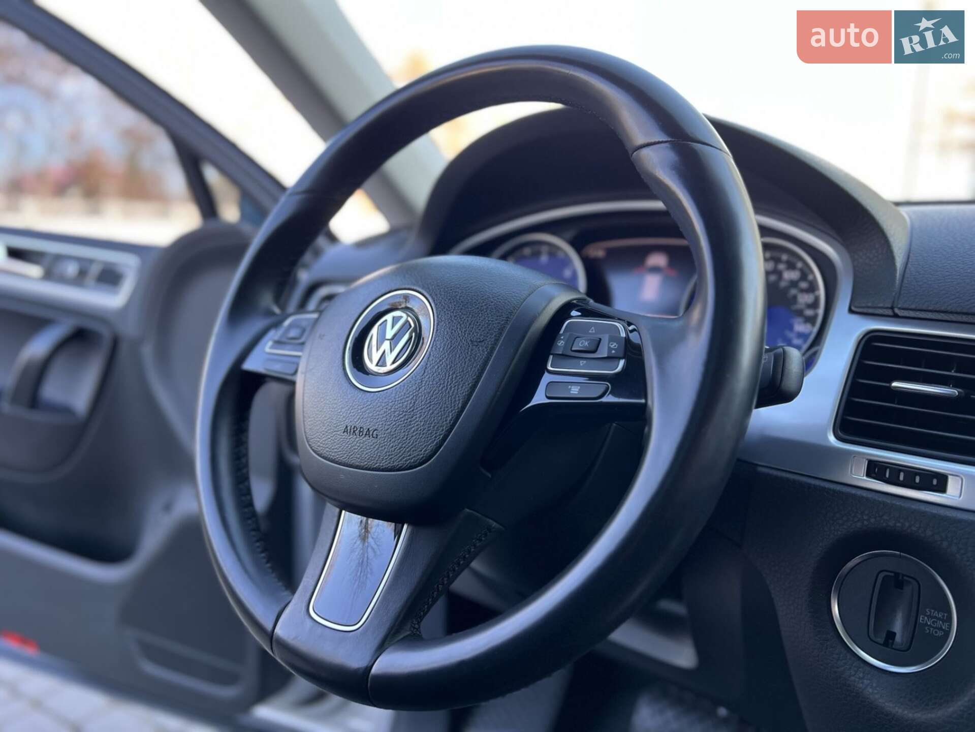 Volkswagen Touareg 2011 VIN WVGEK9BP8CD006703 фото оголошення 21 з 24
