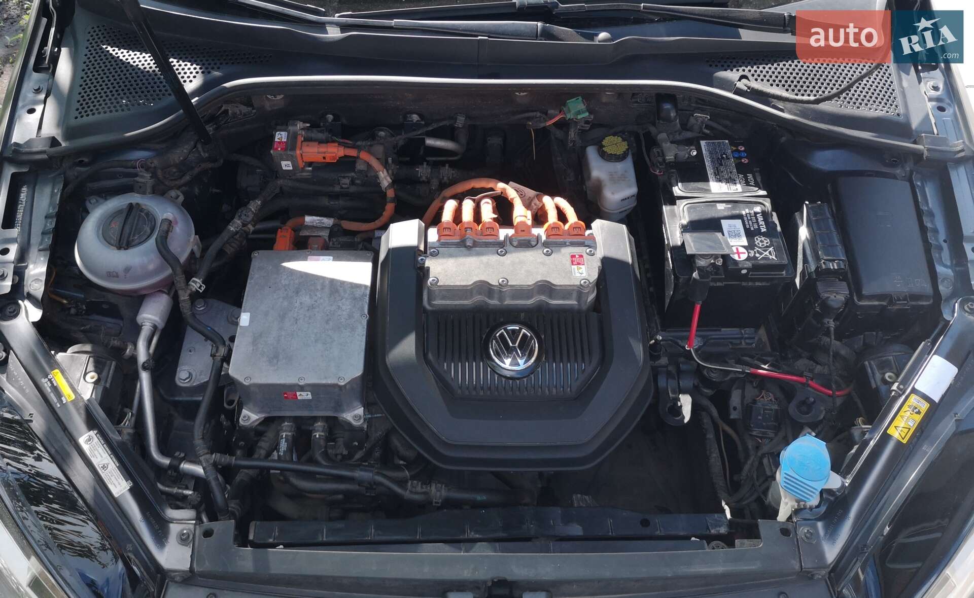 Volkswagen e-Golf 2015 VIN WVWKP7AU8GW906354 фото оголошення 12 з 13