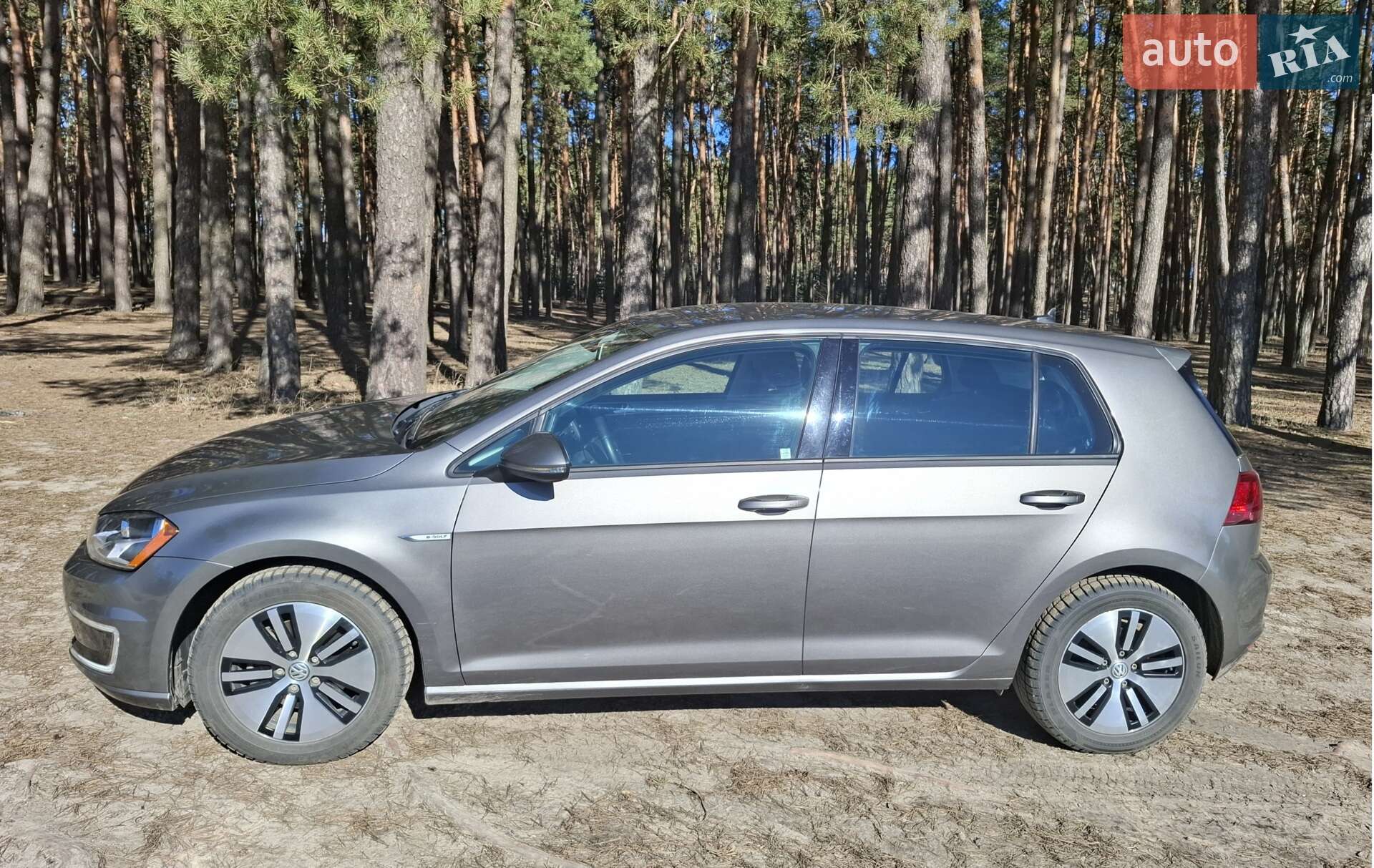 Volkswagen e-Golf 2015 VIN WVWKP7AU8GW906354 фото оголошення 3 з 13