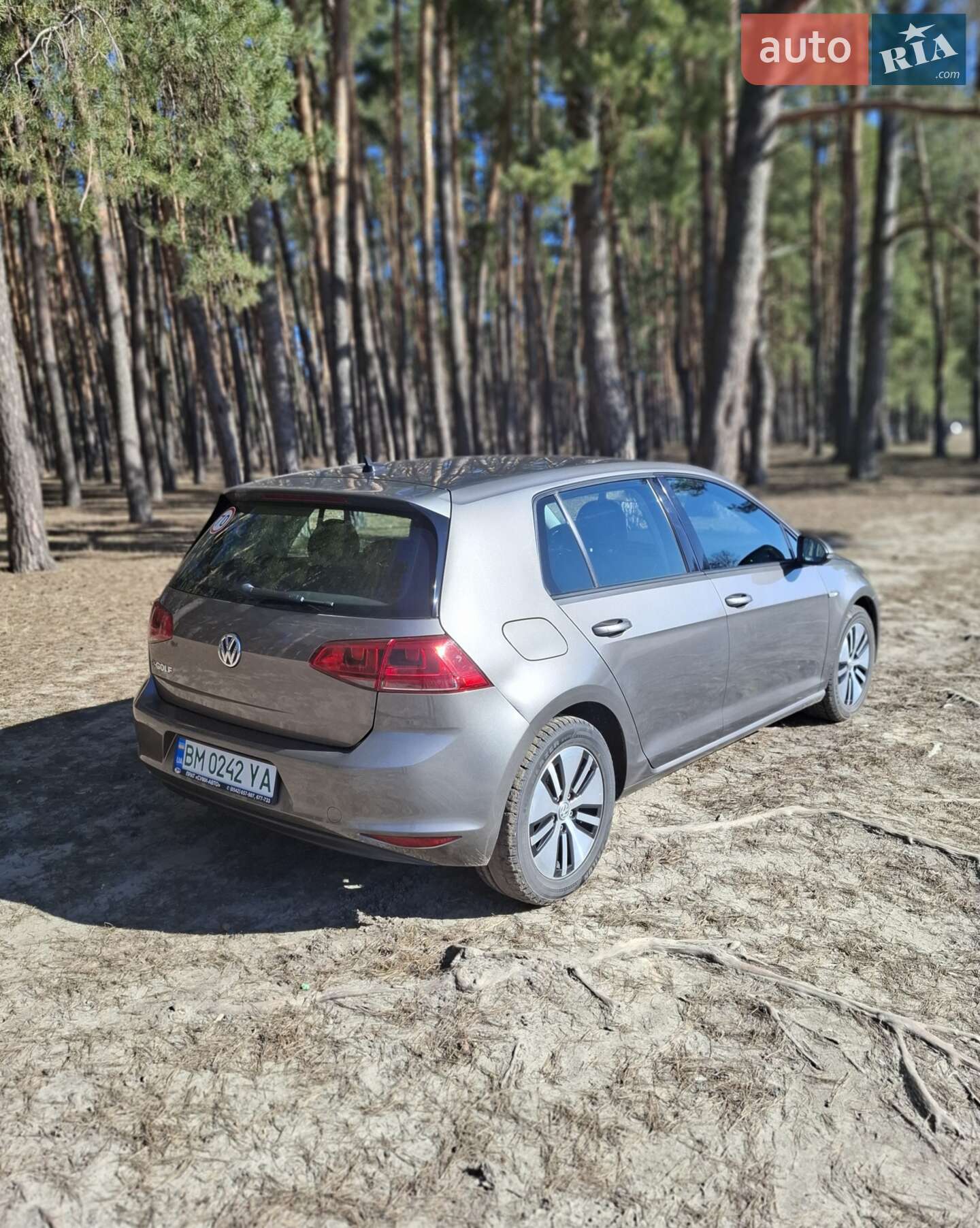 Volkswagen e-Golf 2015 VIN WVWKP7AU8GW906354 фото оголошення 6 з 13
