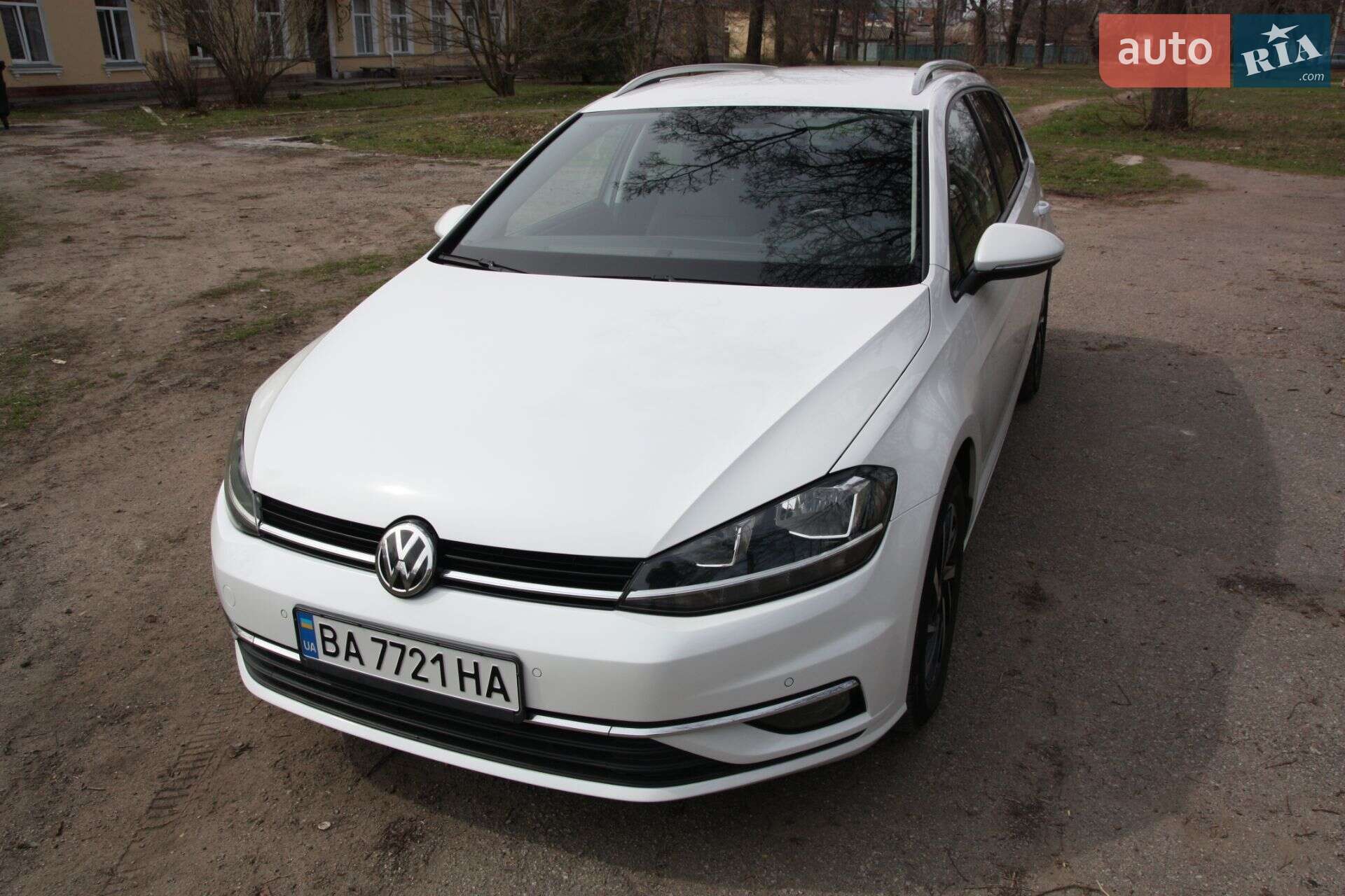Volkswagen Golf 2017 VIN WVWZZZAUZJP559364 фото оголошення 3 з 44