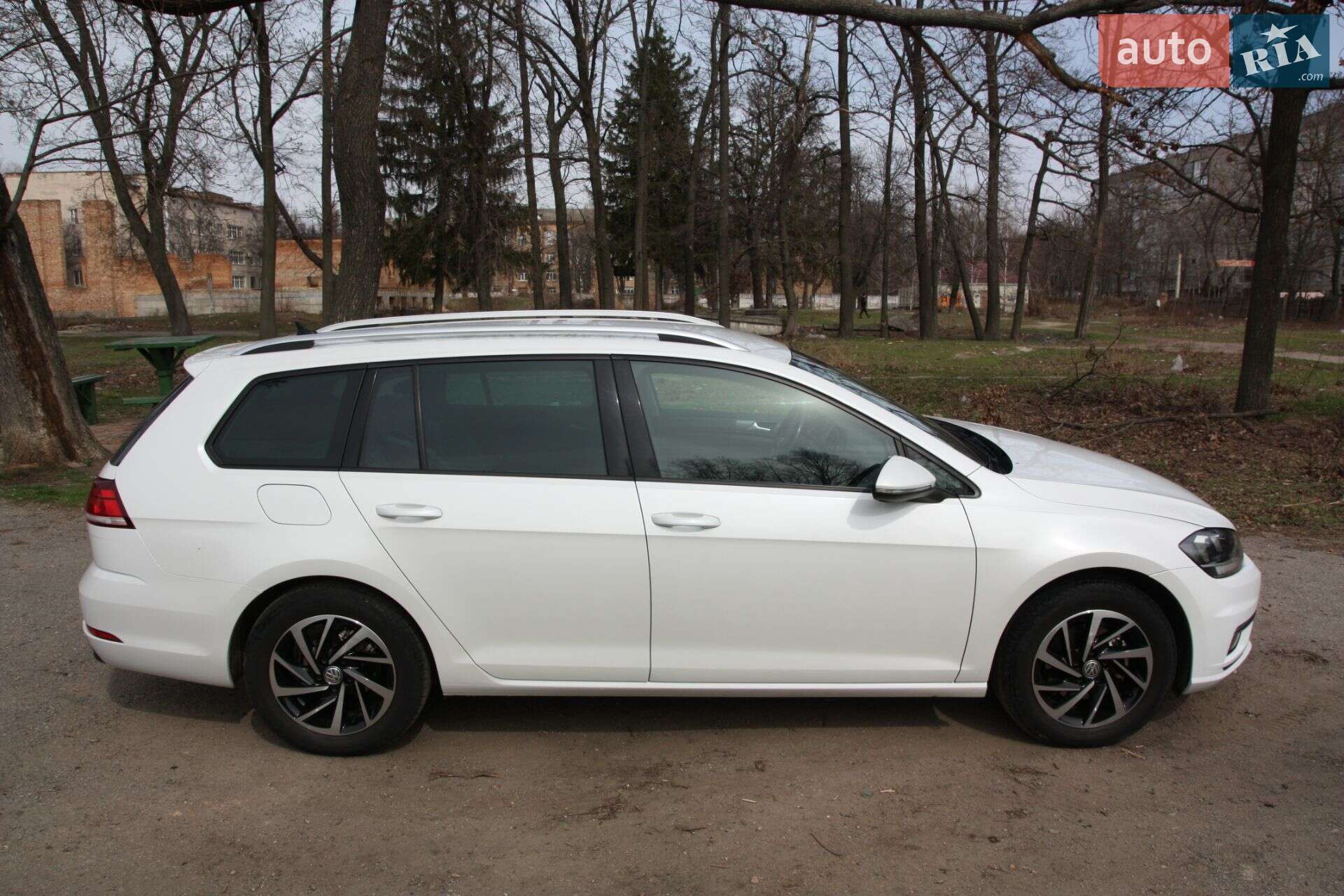 Volkswagen Golf 2017 VIN WVWZZZAUZJP559364 фото оголошення 44 з 44