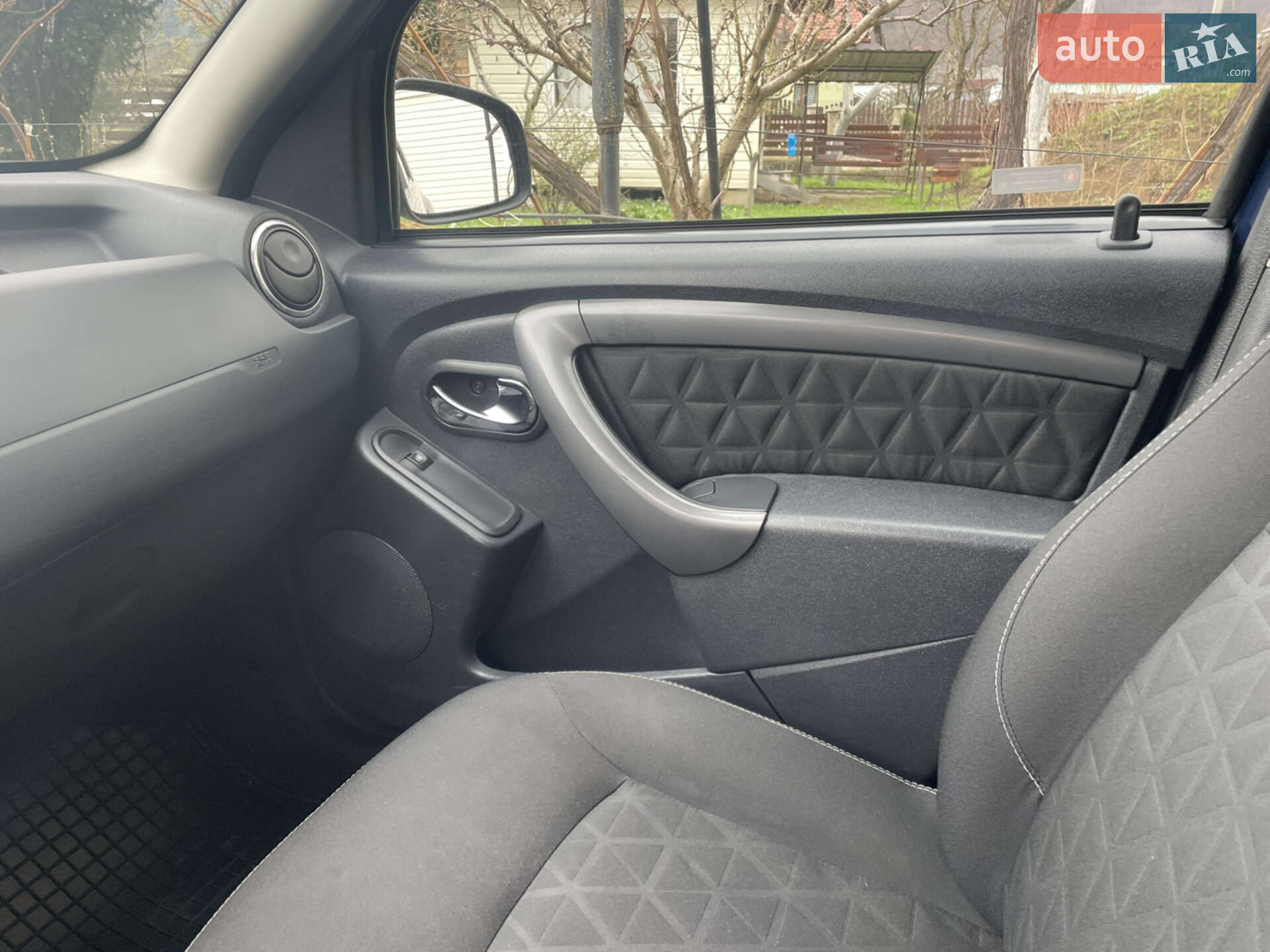 Dacia Duster 2015 VIN UU1HSDA2652584711 фото оголошення 6 з 12