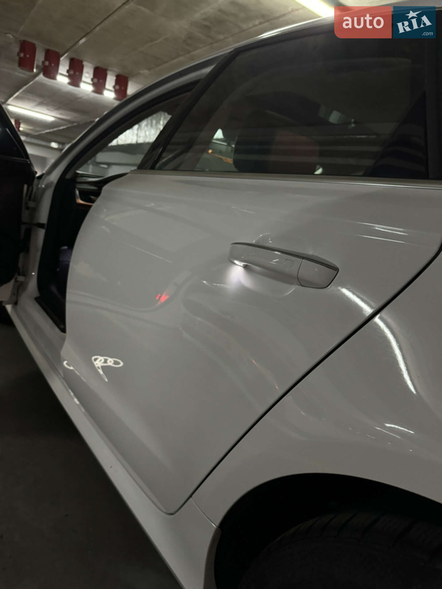 Audi A6 2014 VIN WAUFGAFC0FN020951 фото оголошення 46 з 48
